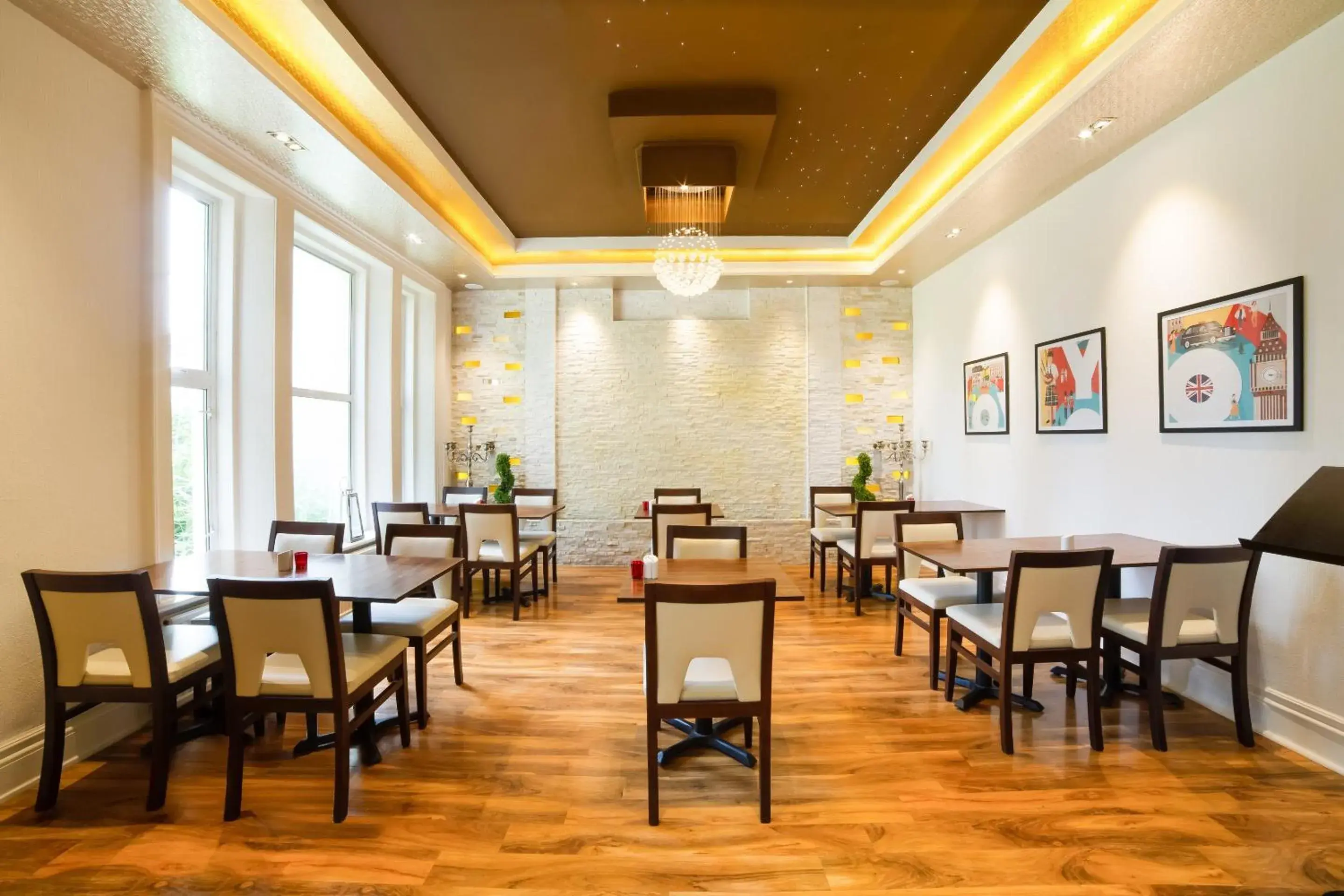 Restaurant/places to eat in OYO Eagle House Hotel, St Leonards Hastings Restaurant/places to eat in OYO Eagle House Hotel, St Leonards Hastings