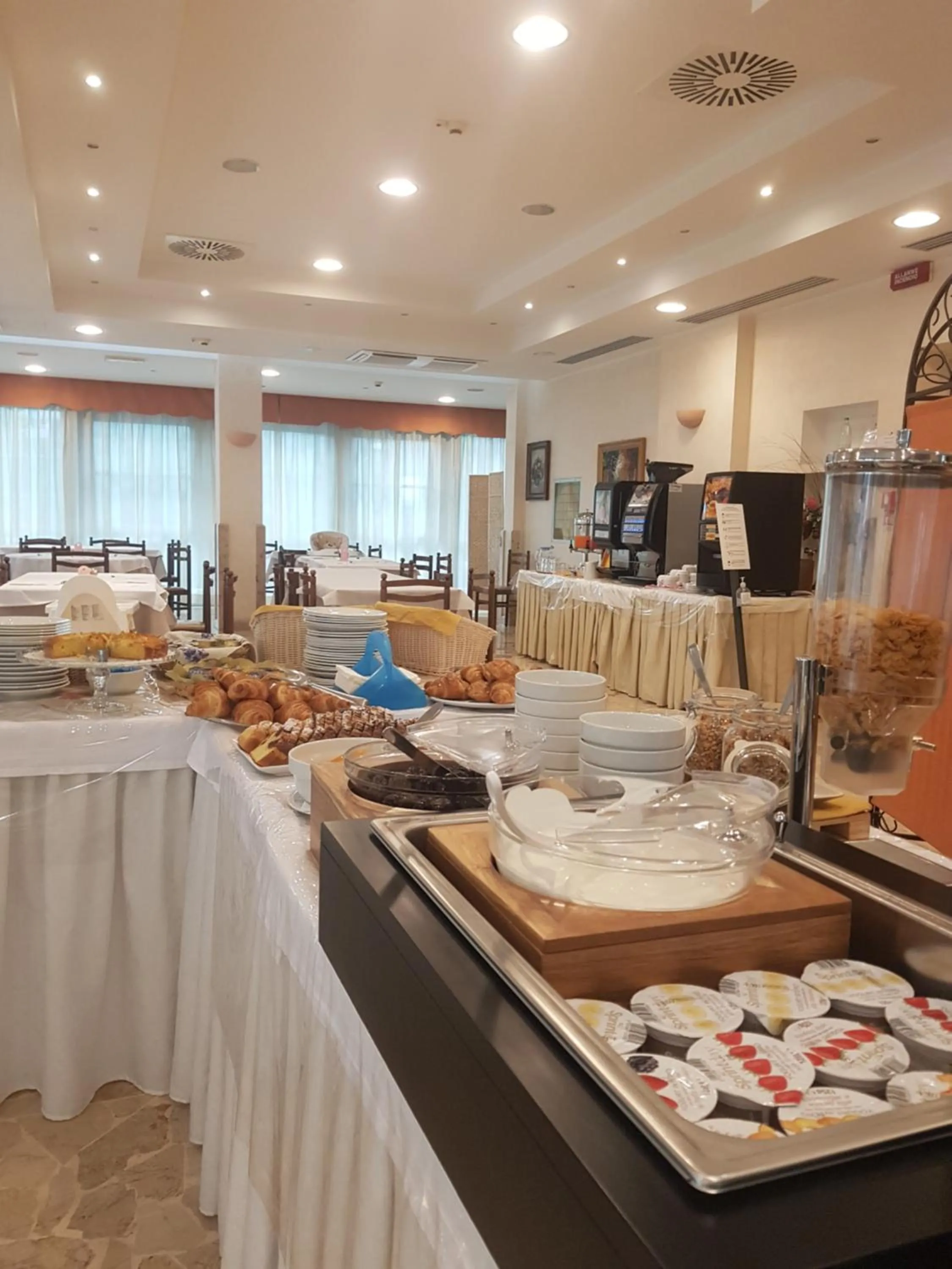 Breakfast in Hotel De La Plage