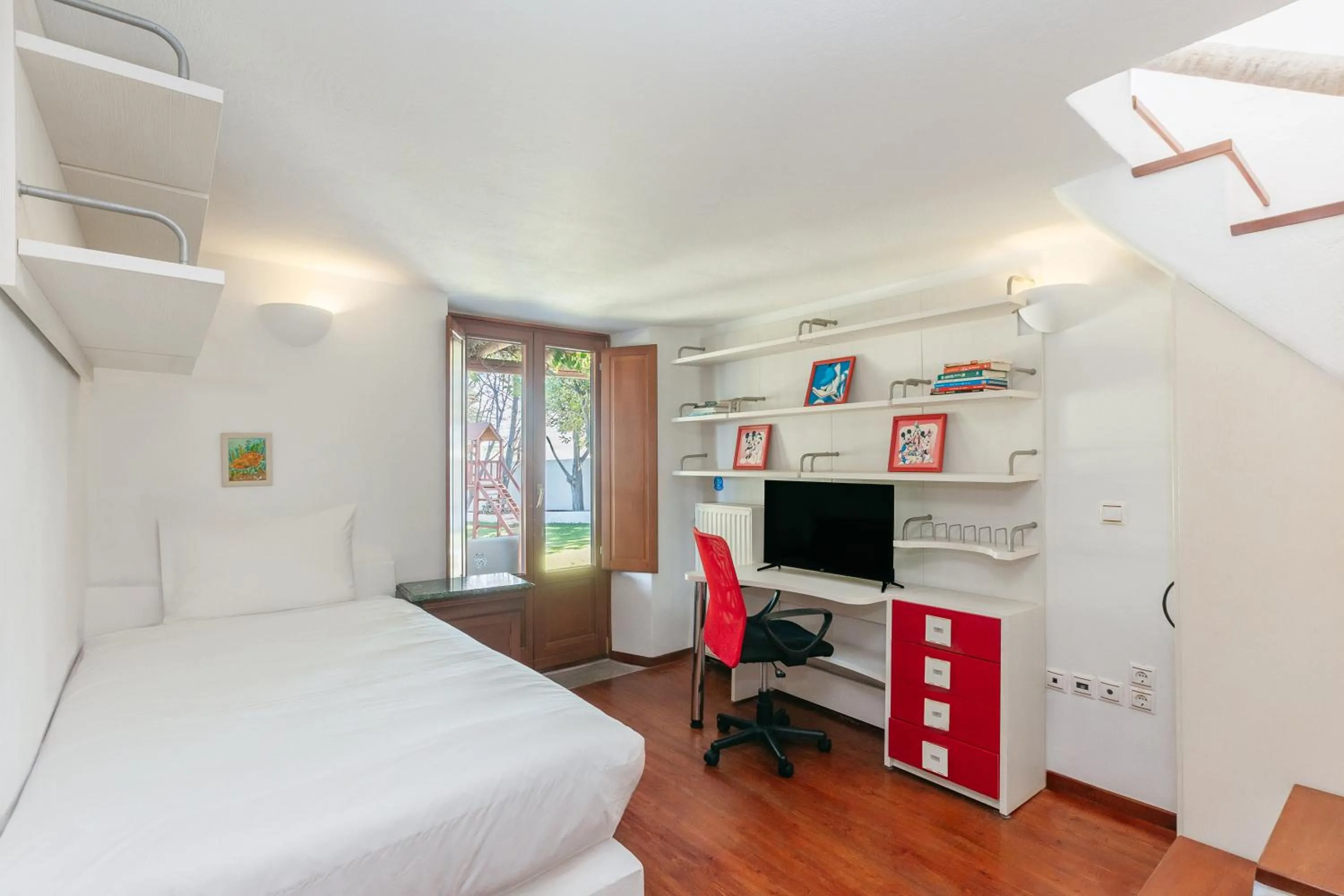 Bed in Aquaria Villa