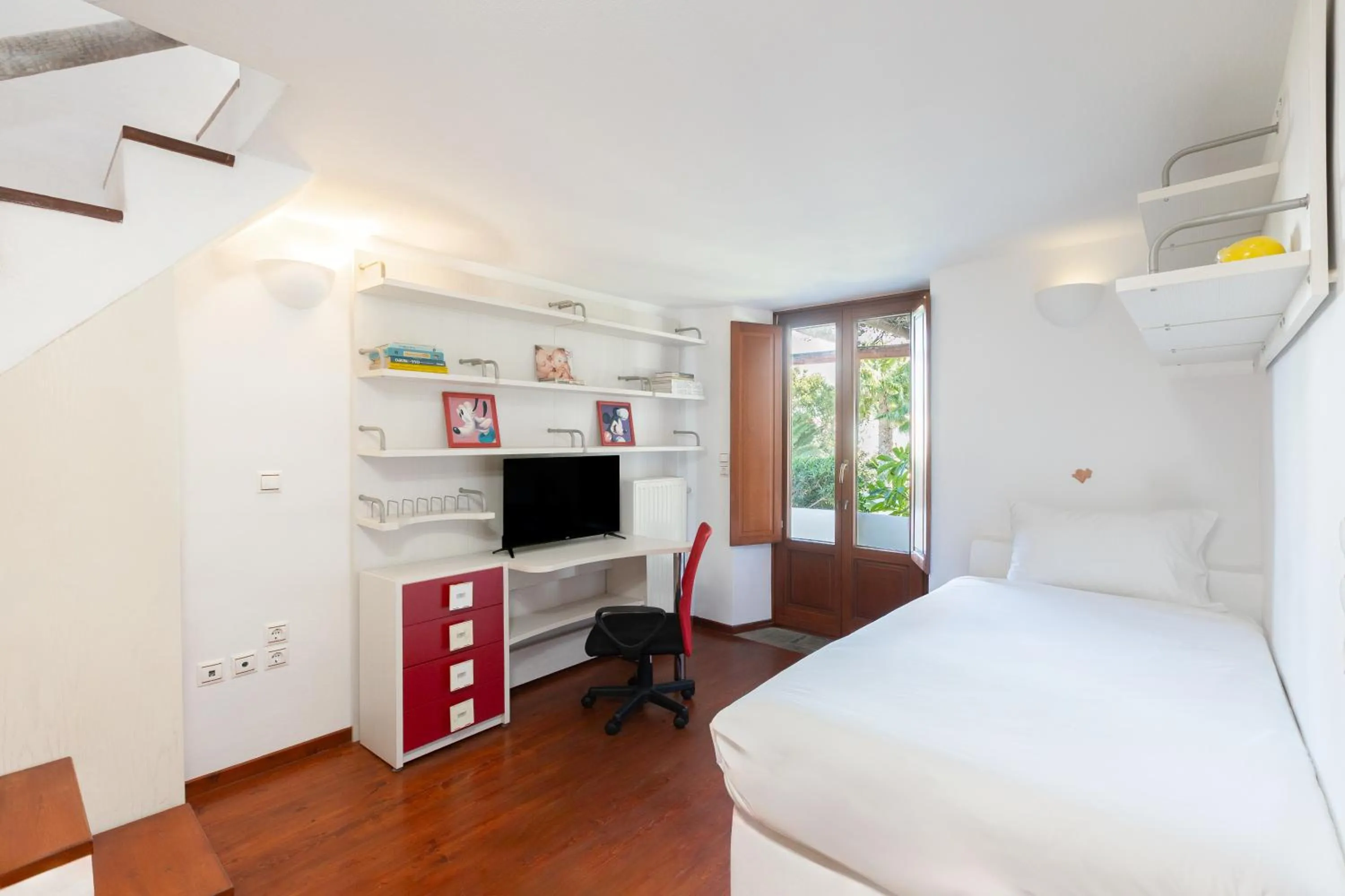 Bed in Aquaria Villa