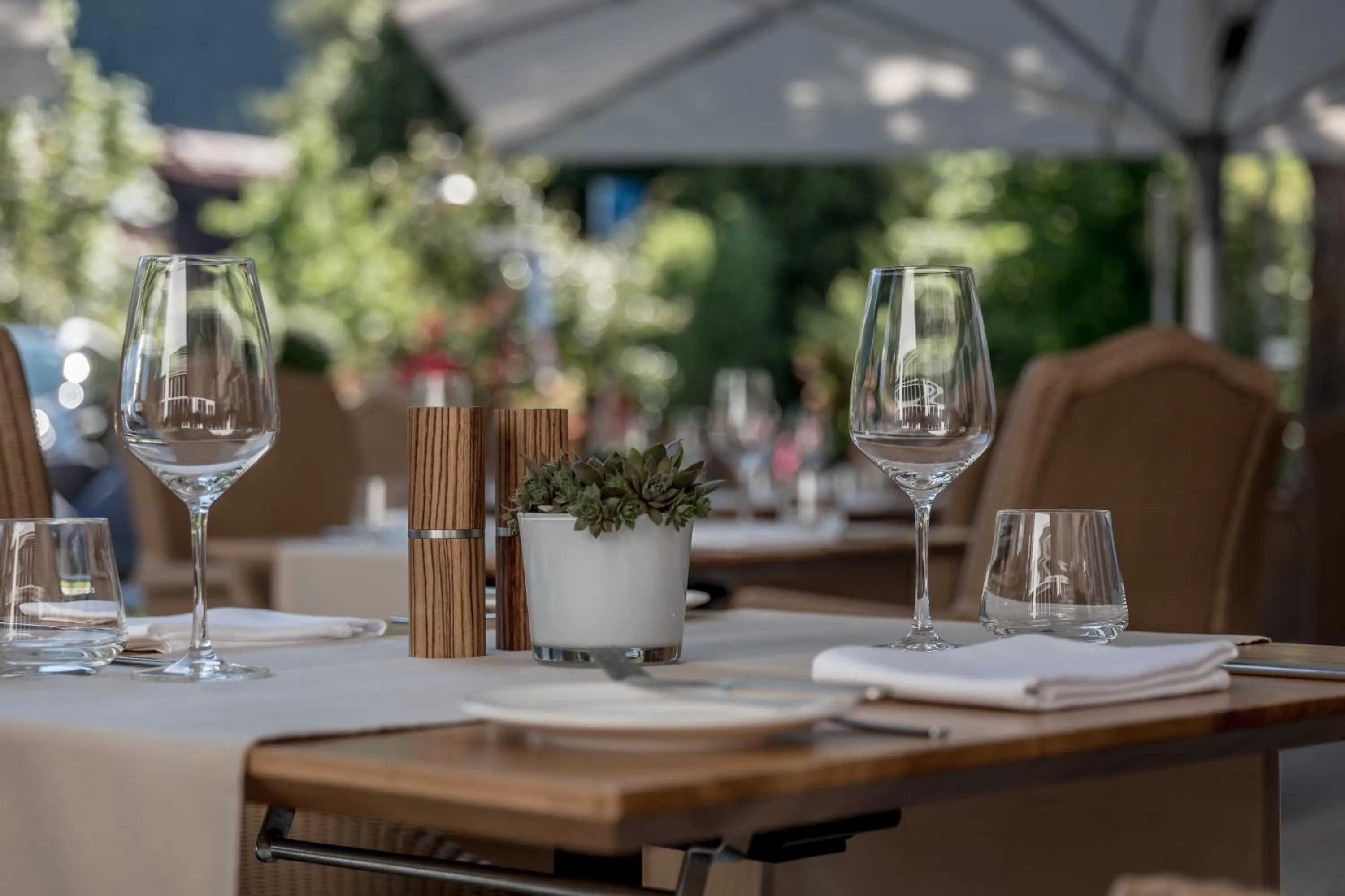 Restaurant/places to eat in Alpenhotel Krone