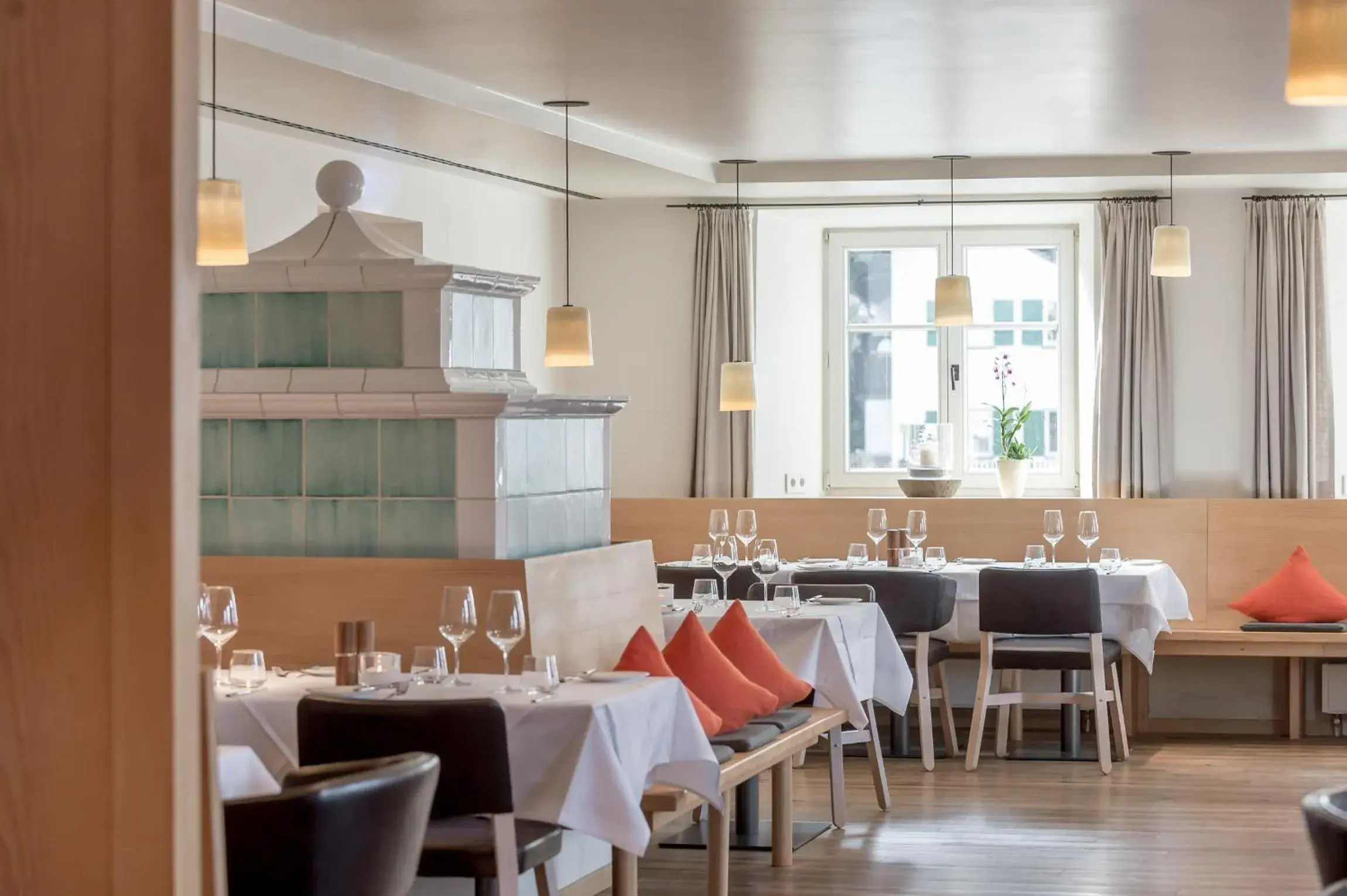 Restaurant/Places to Eat in Alpenhotel Krone