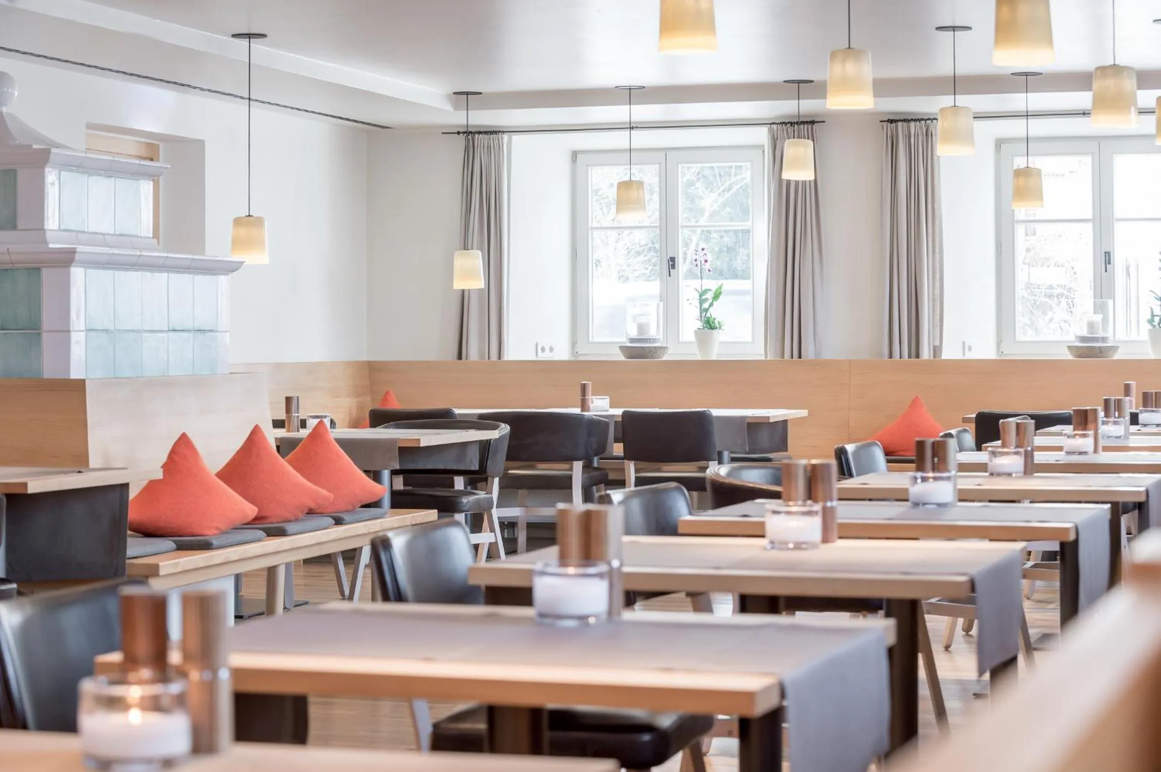 Restaurant/places to eat in Alpenhotel Krone