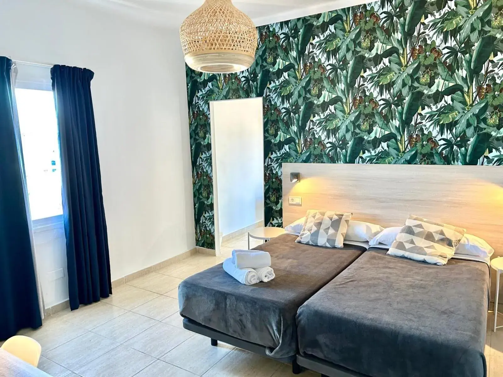 Bed in 4U Miranda - Adults Only Bed in 4U Miranda - Adults Only