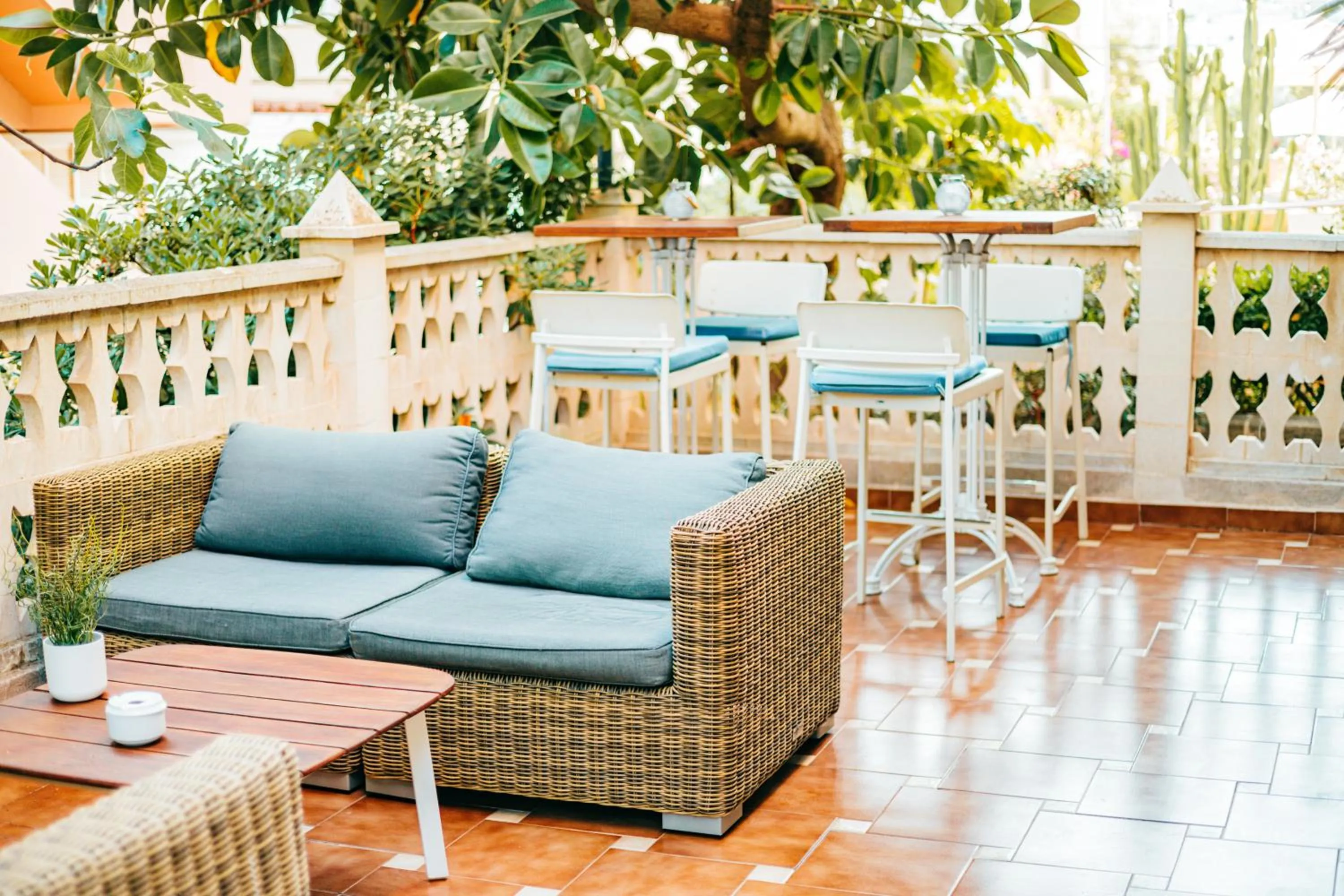 Lounge or bar in 4U Miranda - Adults Only