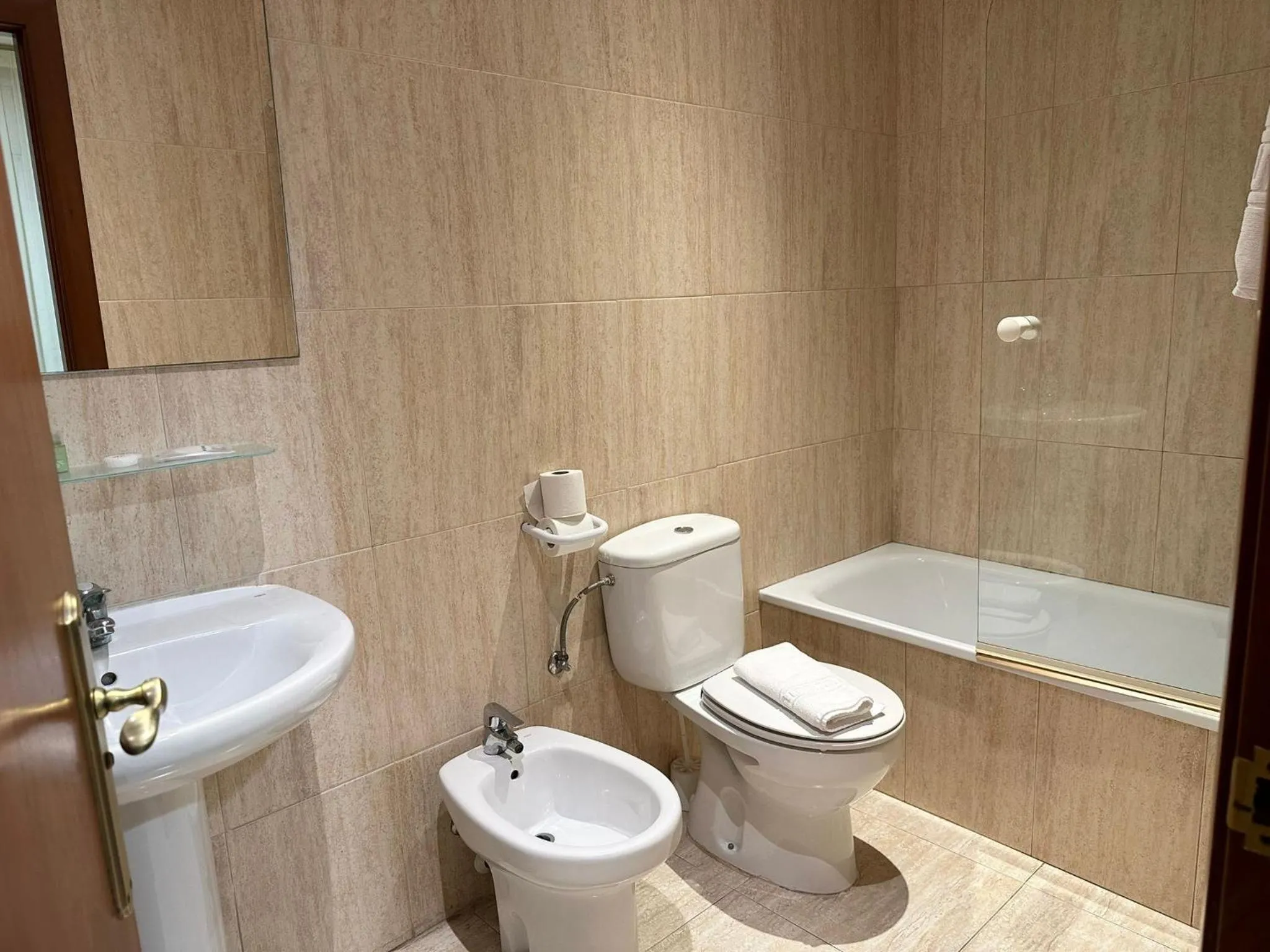 Shower in Hotel Sancho