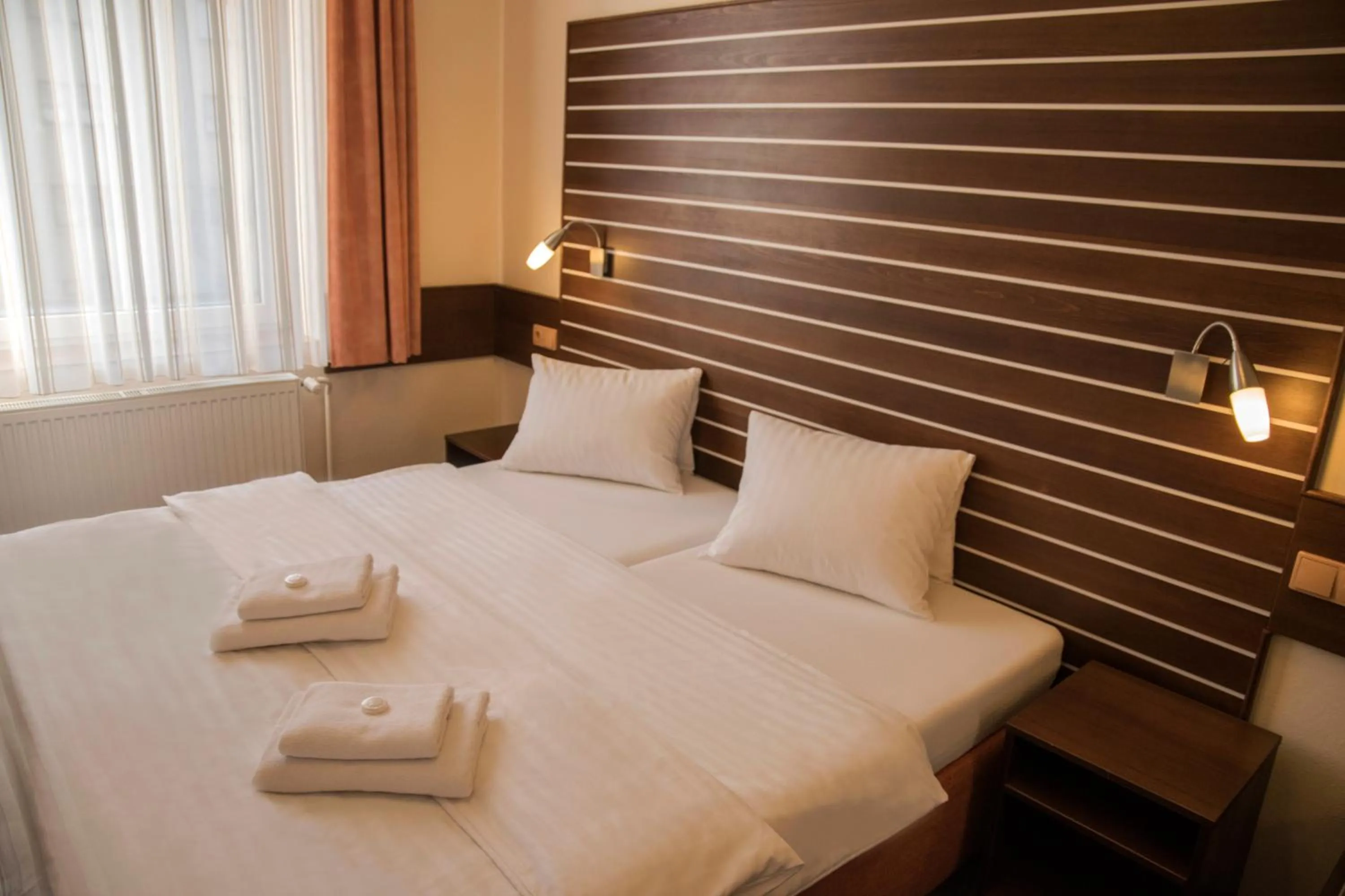 Photo of the whole room, Bed in Hotel Karel IV.