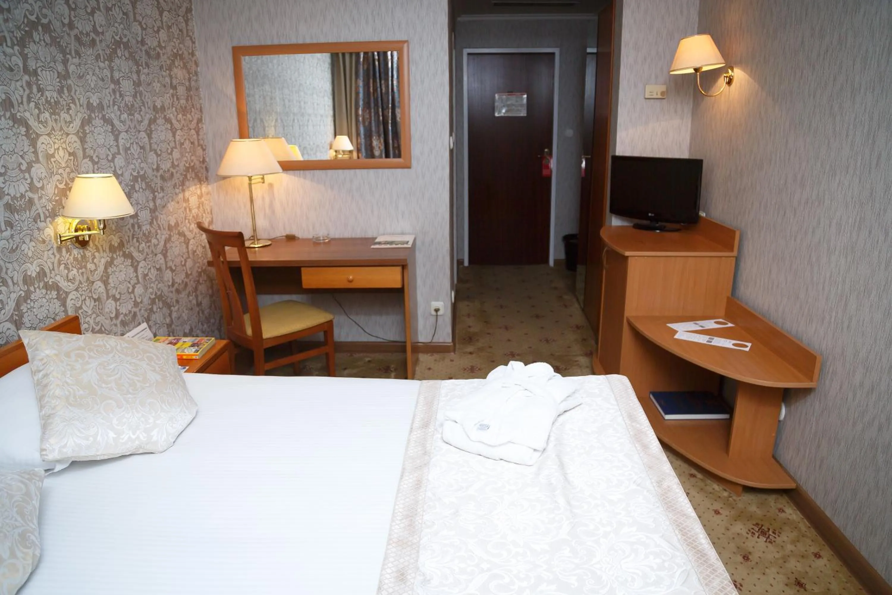 Photo of the whole room, Bed in Astana International Hotel