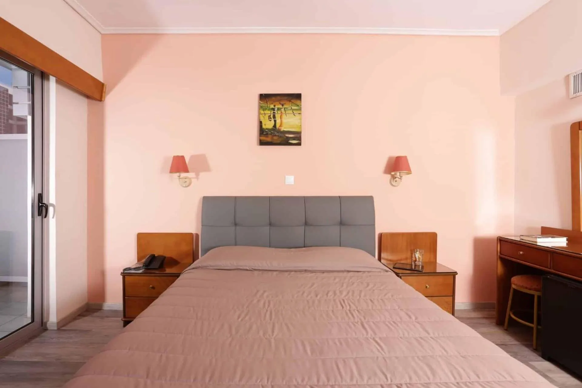 Bed in Xenophon Hotel