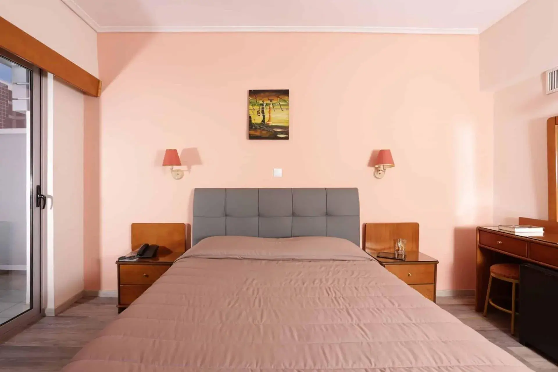 Bed in Xenophon Hotel Bed in Xenophon Hotel