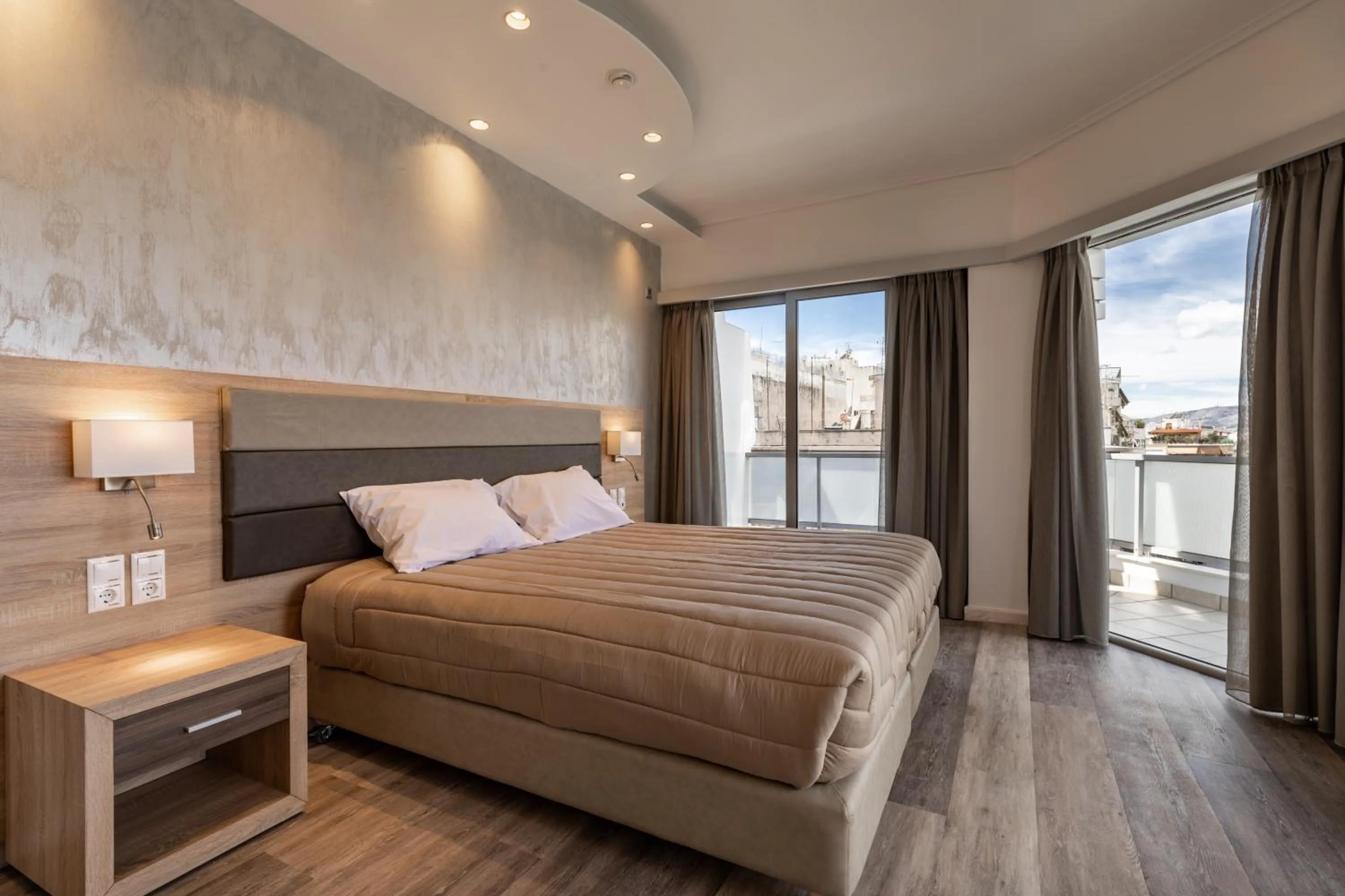 Bed in Xenophon Hotel