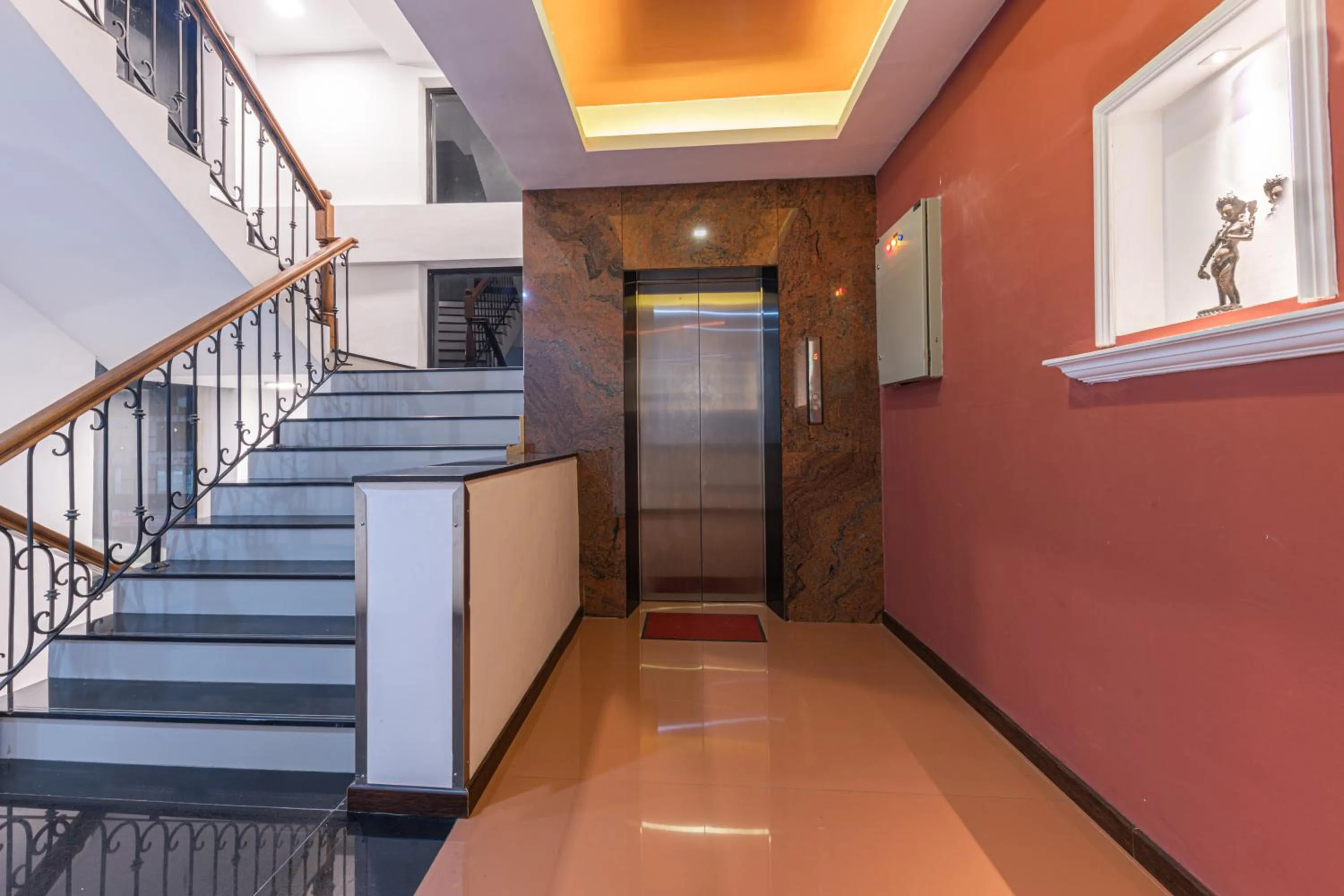 Area and facilities in Earl's Red Colombo