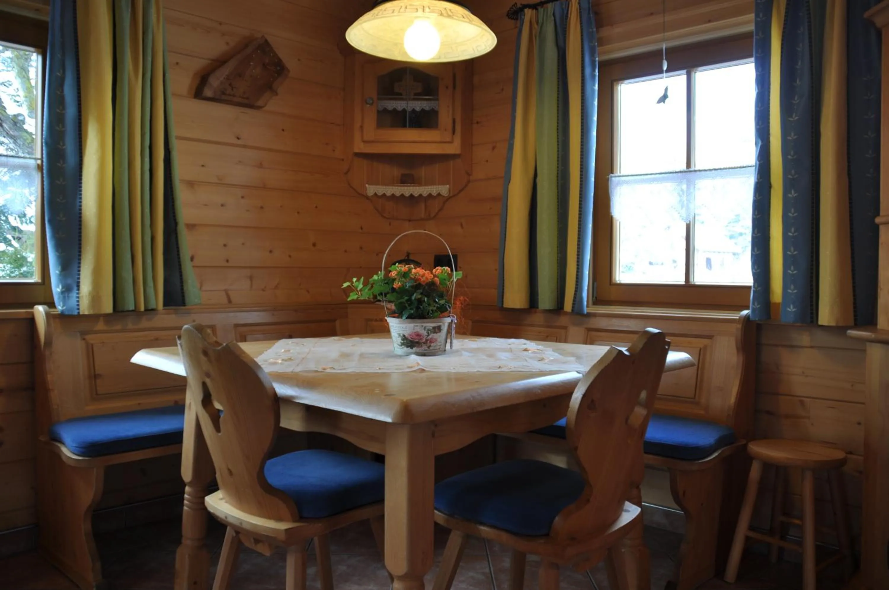 Dining area in Biobauernhof Tonimörtl
