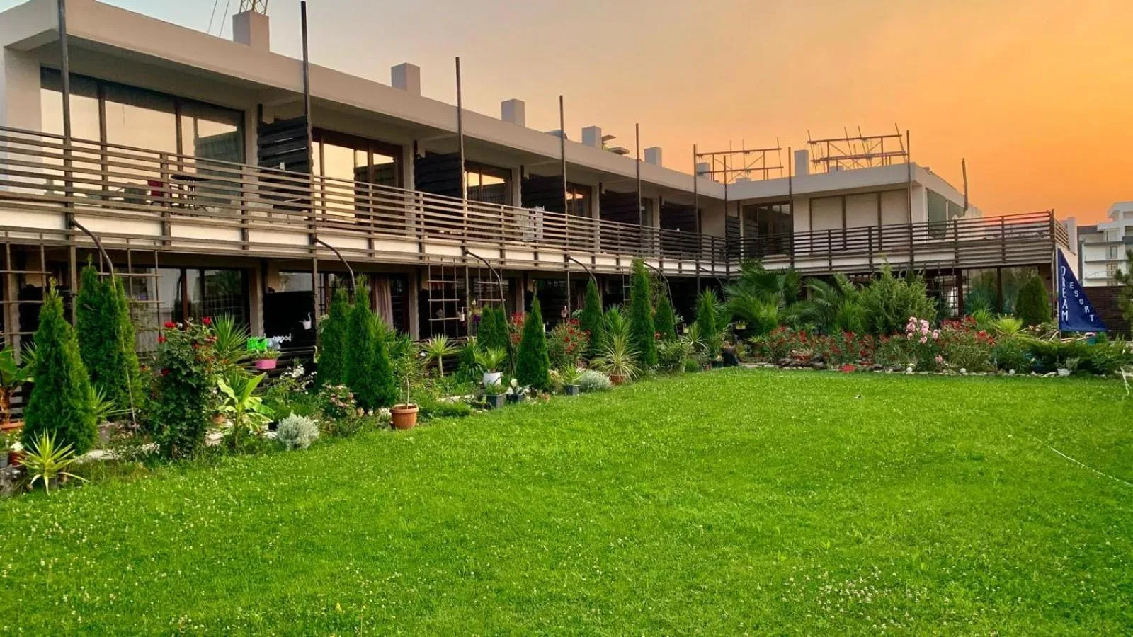 Dream Resort (Adults only 14+)