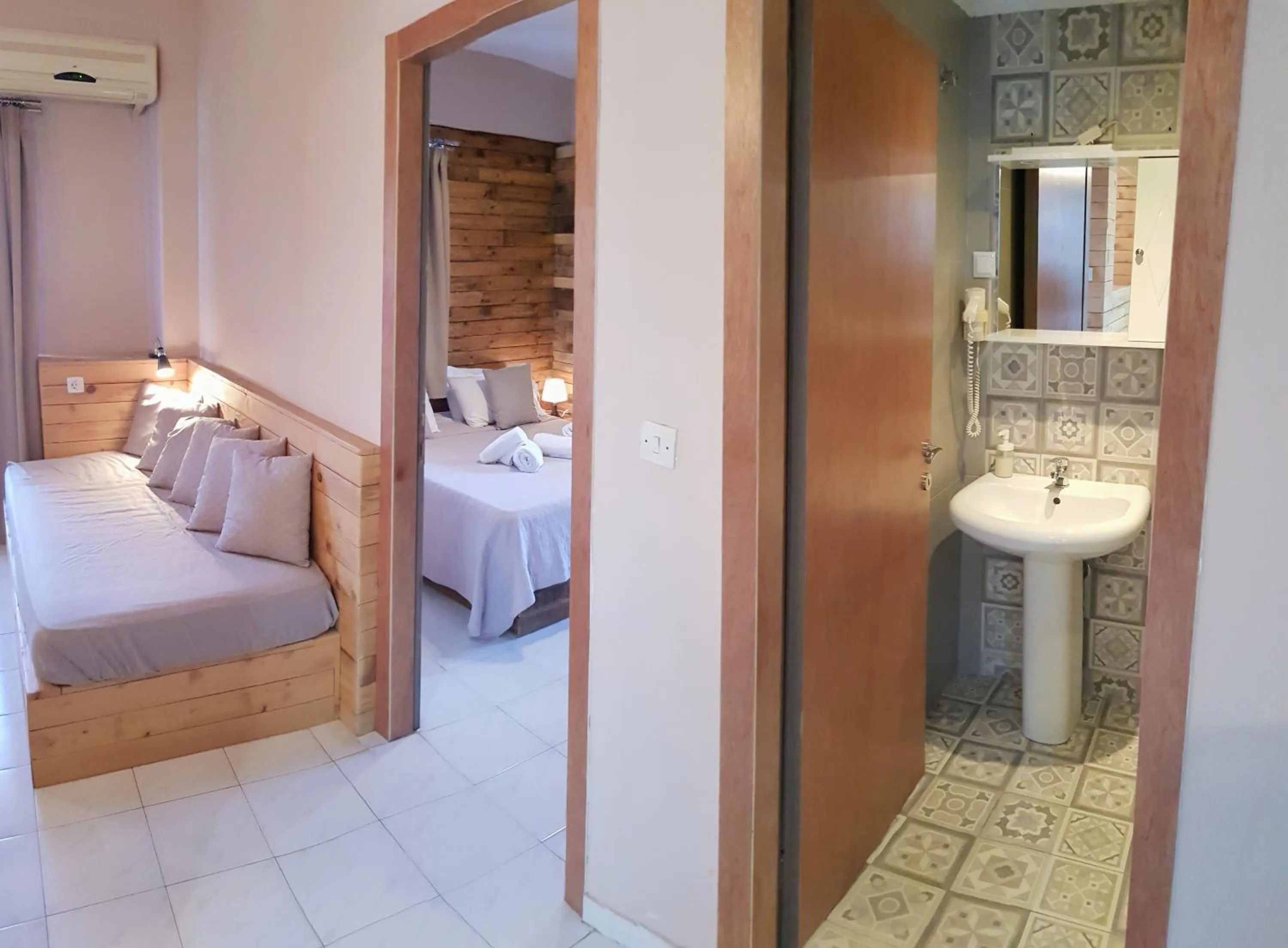 Bathroom in Anemos Hotel