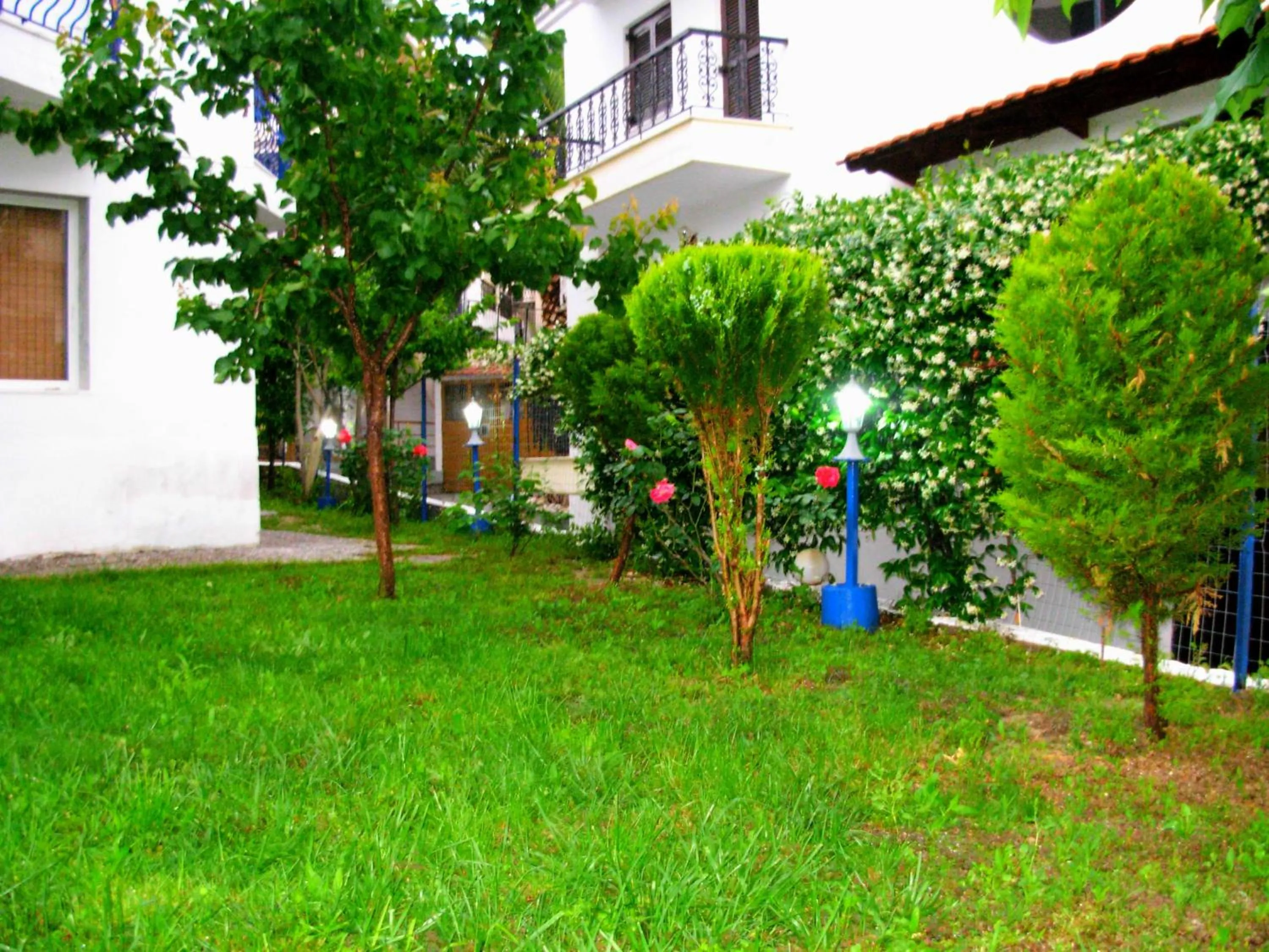 Garden in Anemos Hotel