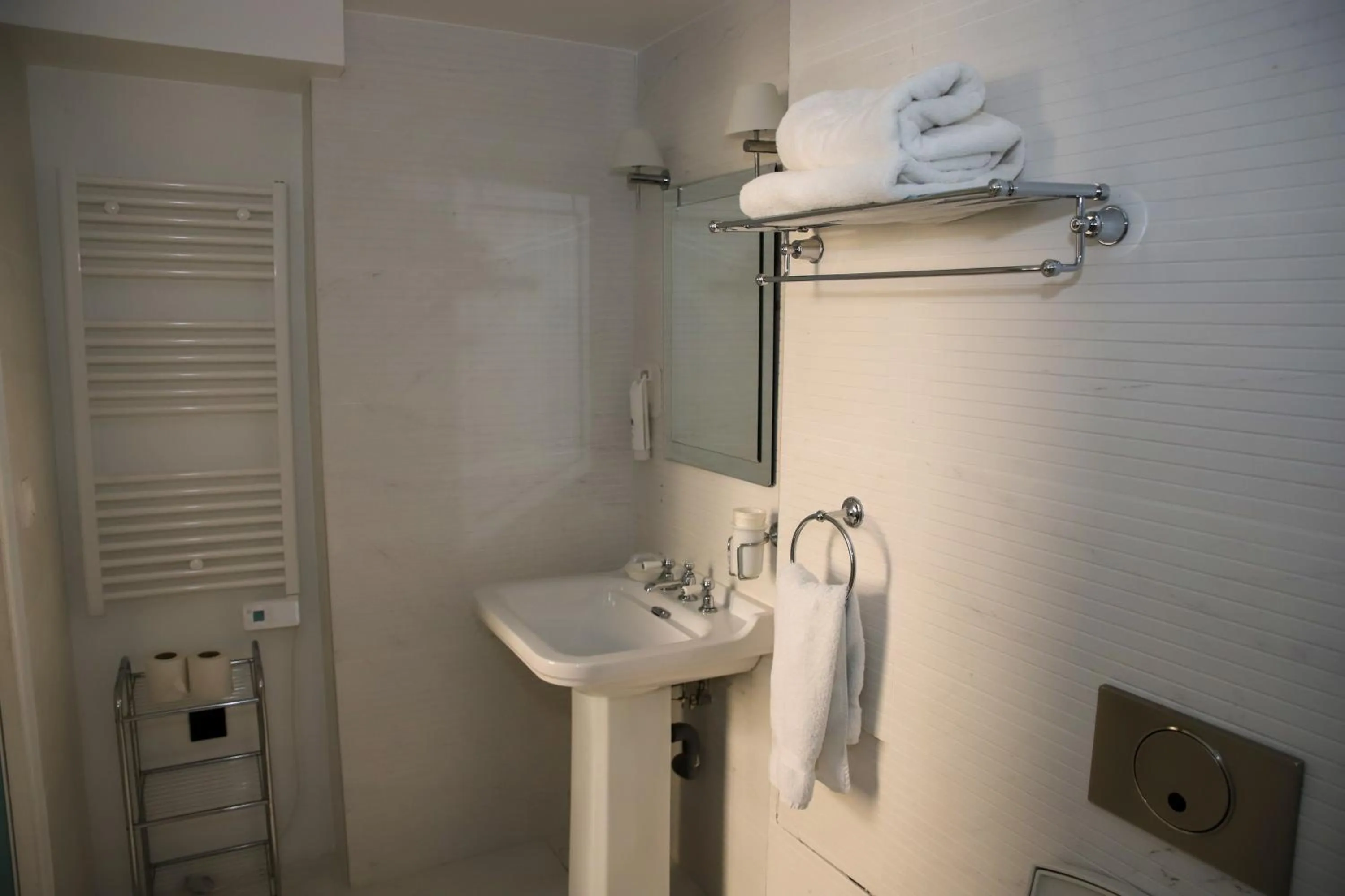 Brit Hotel Aux Sacres Reims, Centre Historique