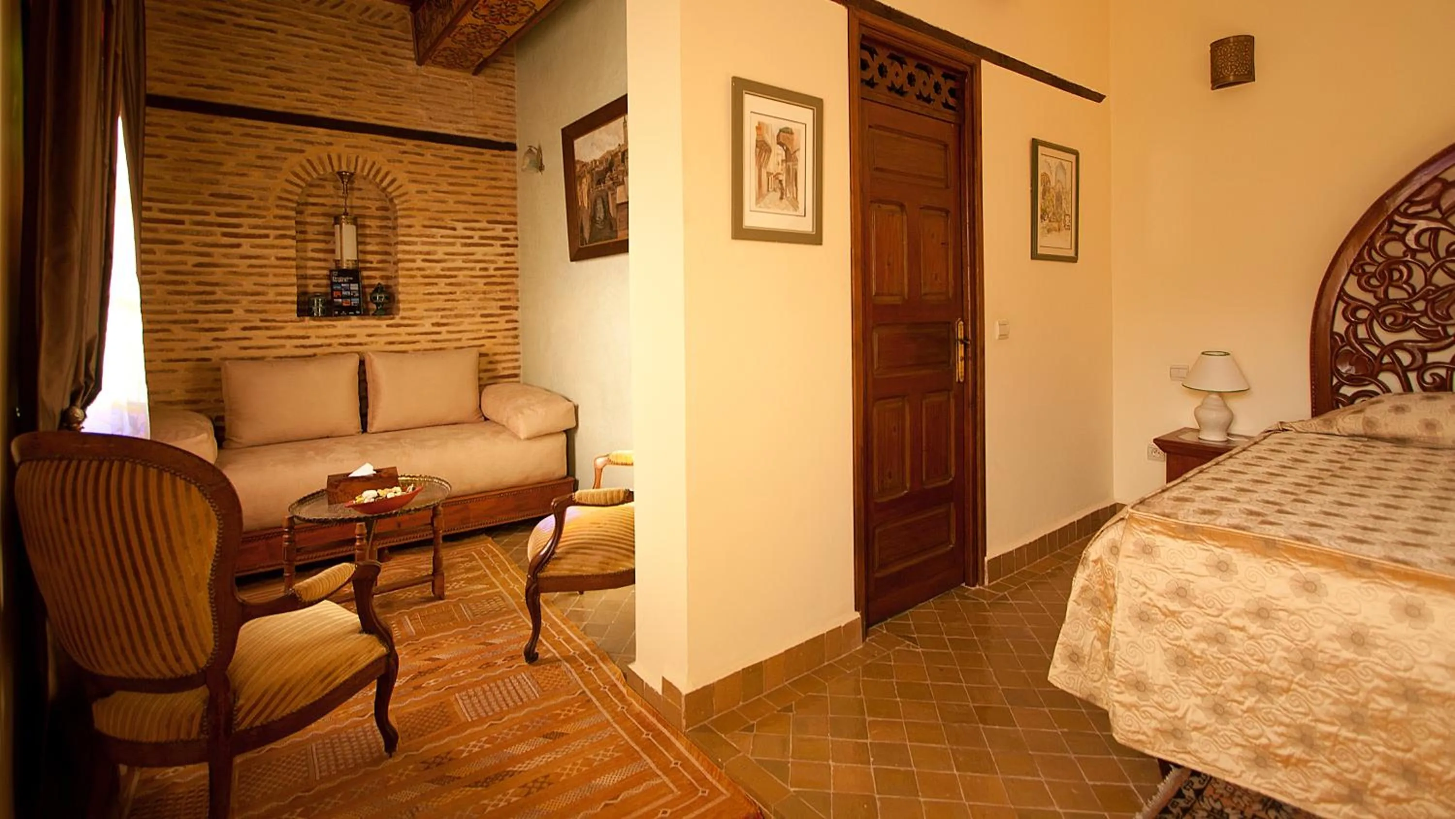 Seating area, Bed in Ryad Salama