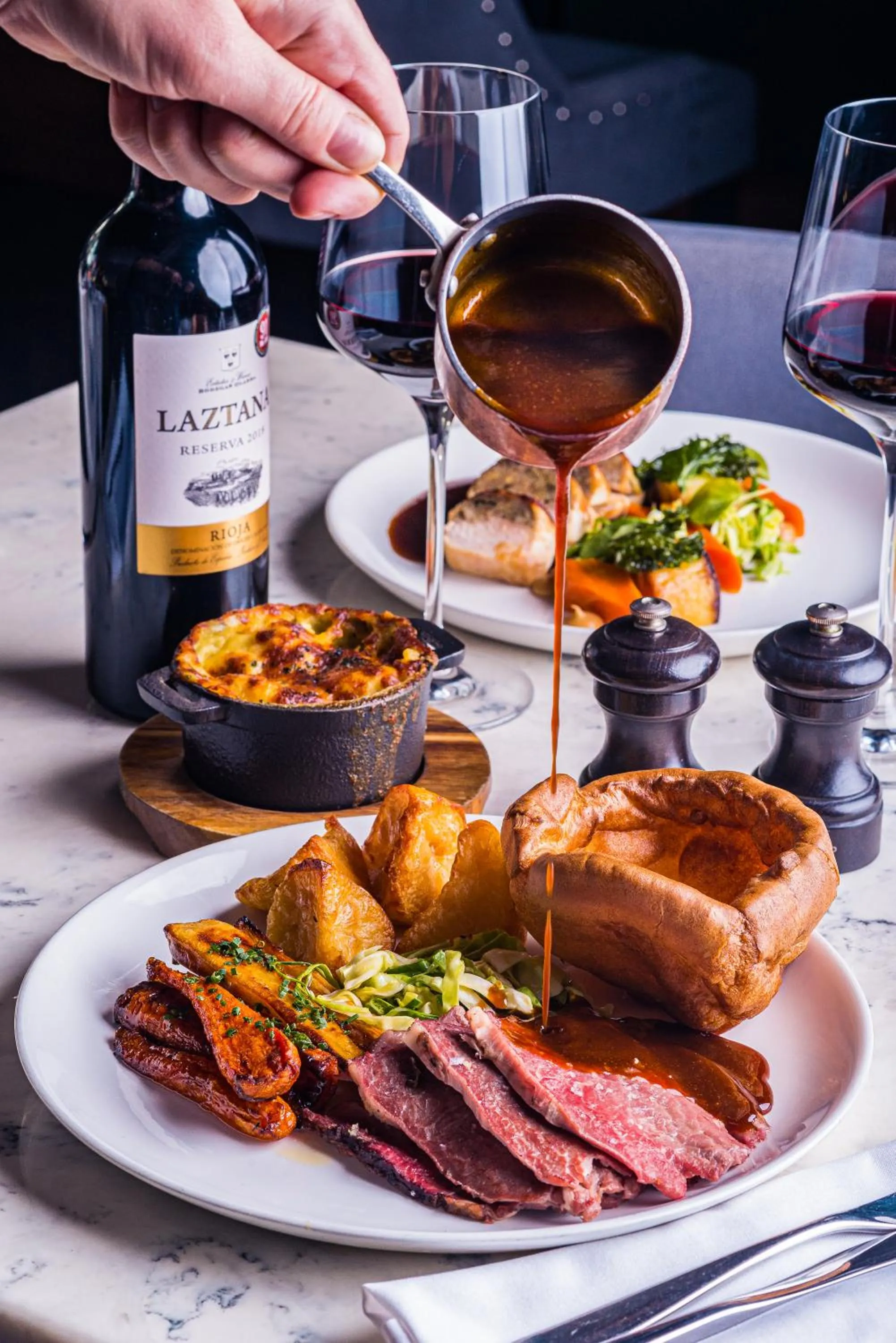 Food and drinks in Seven Hotel