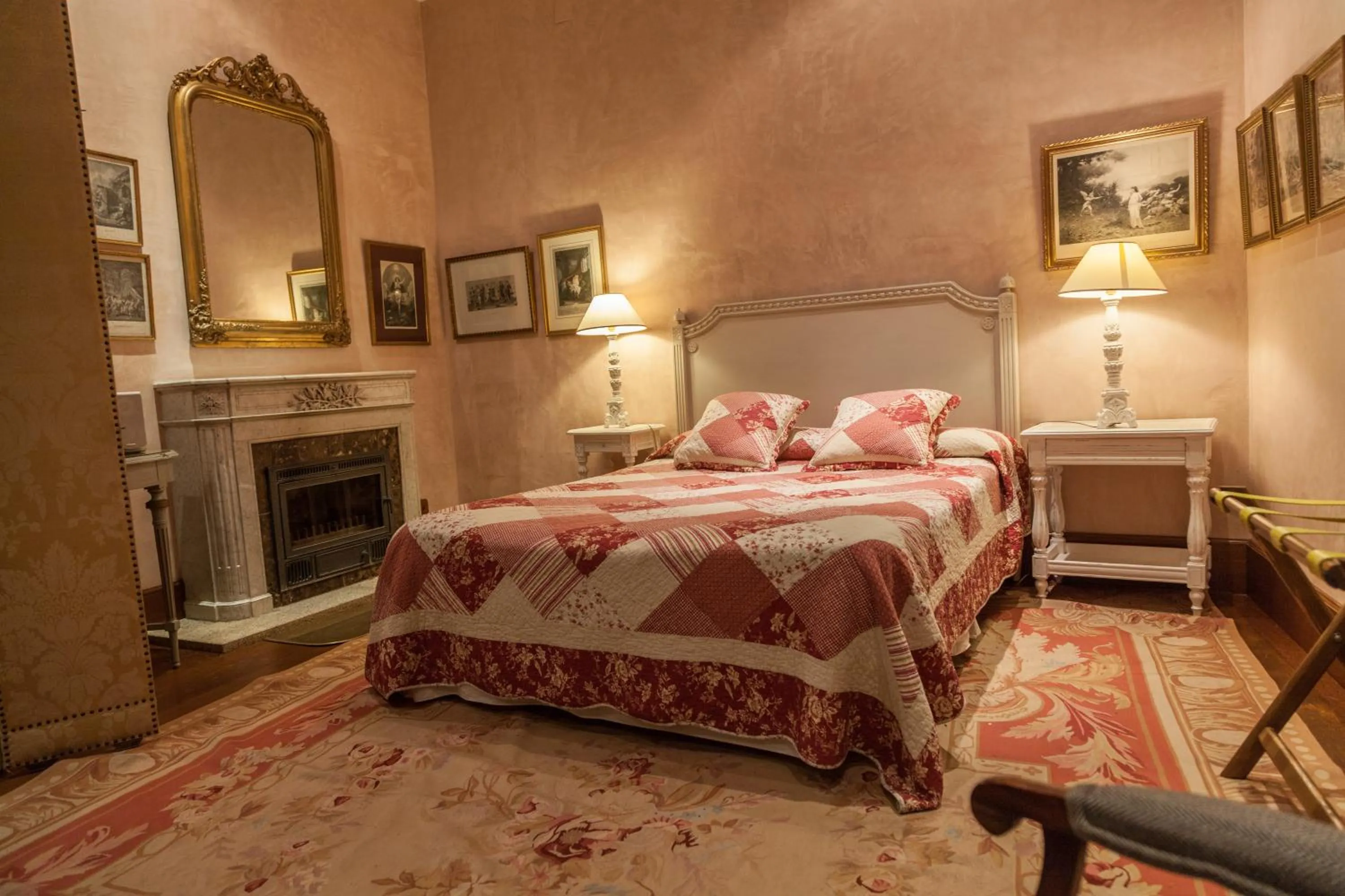 Photo of the whole room in Palacio Chaves Hotel