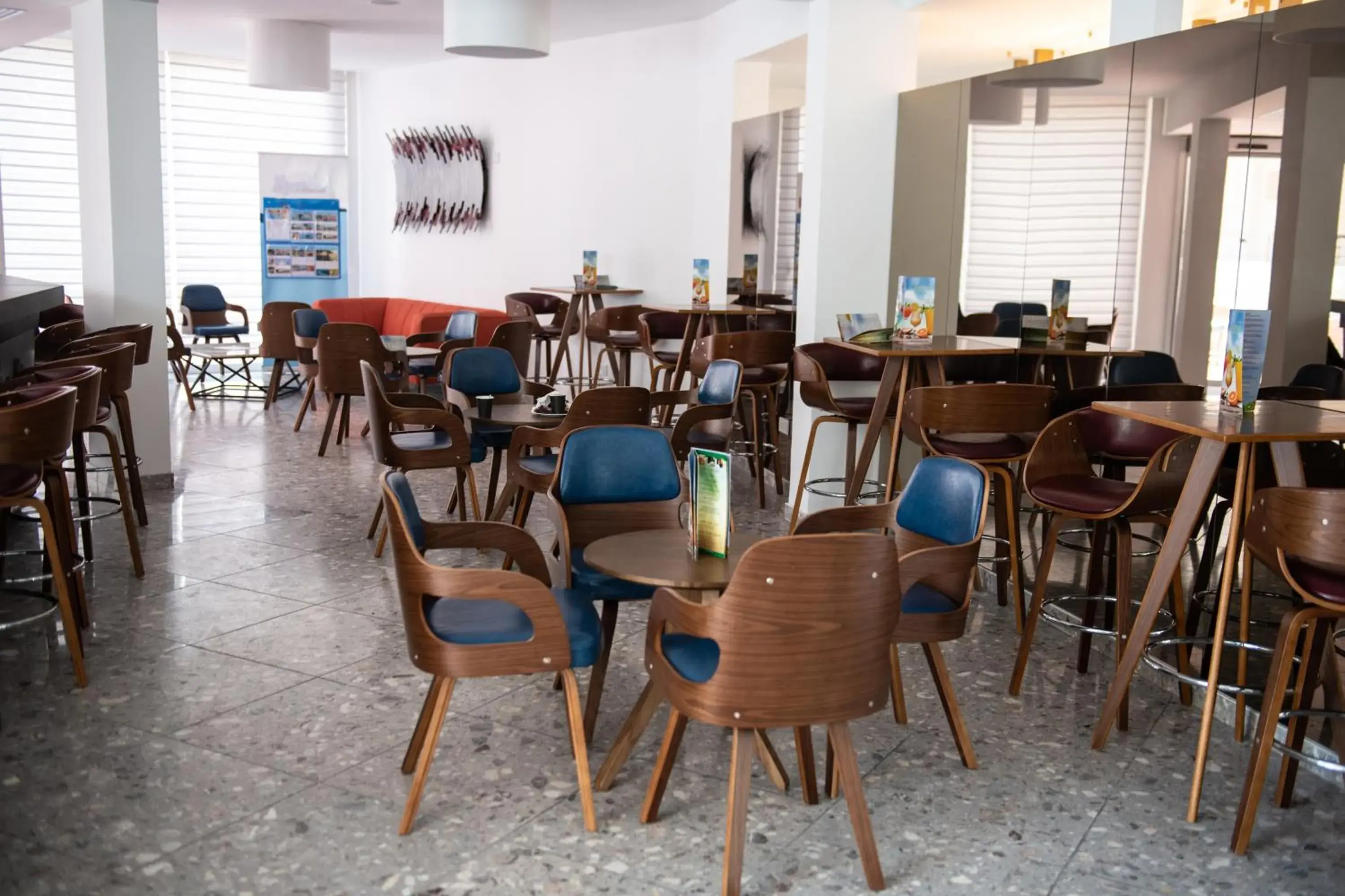 Lounge or bar, Restaurant/Places to Eat in Park Beach Hotel