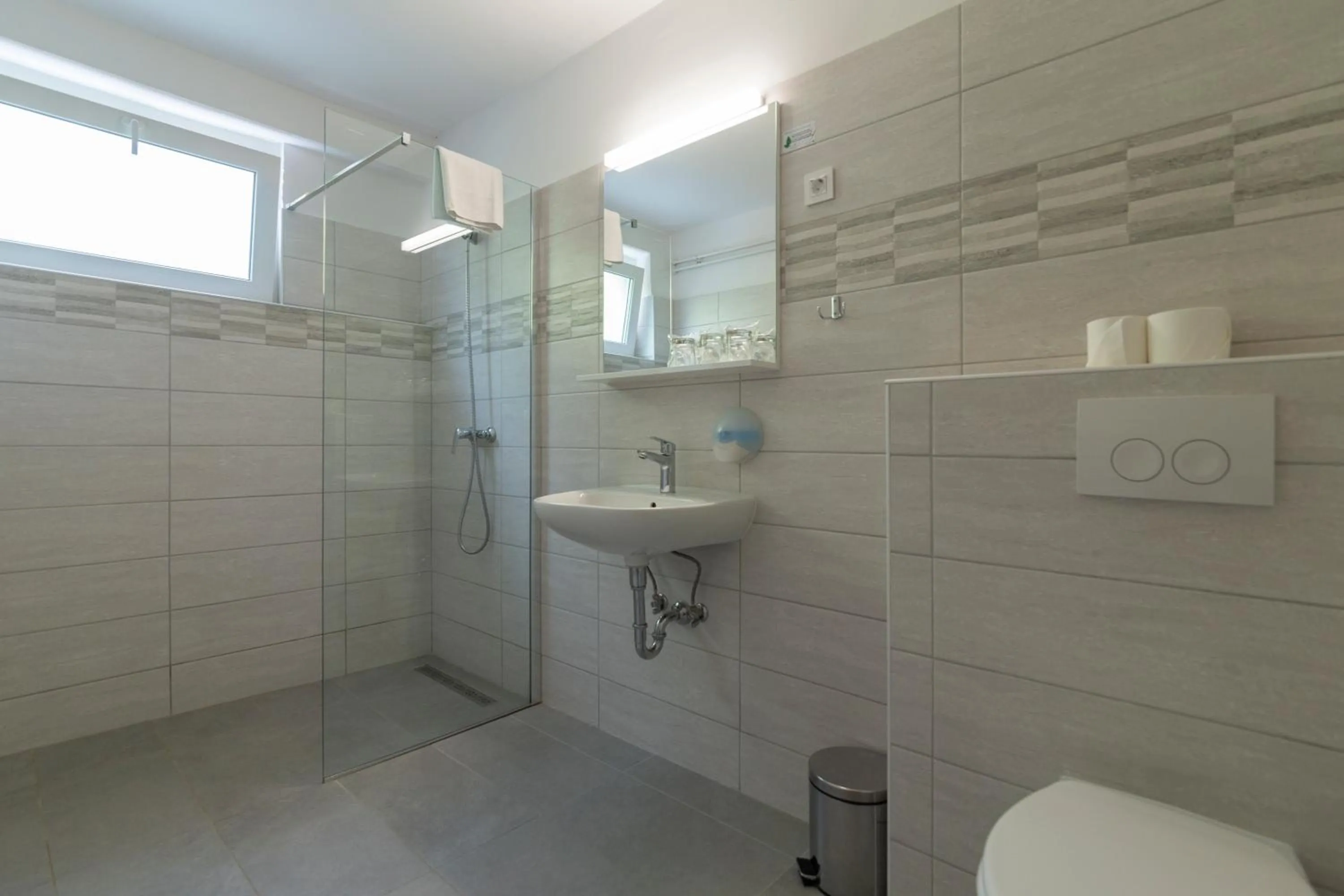 Shower in Boarding House Lucija