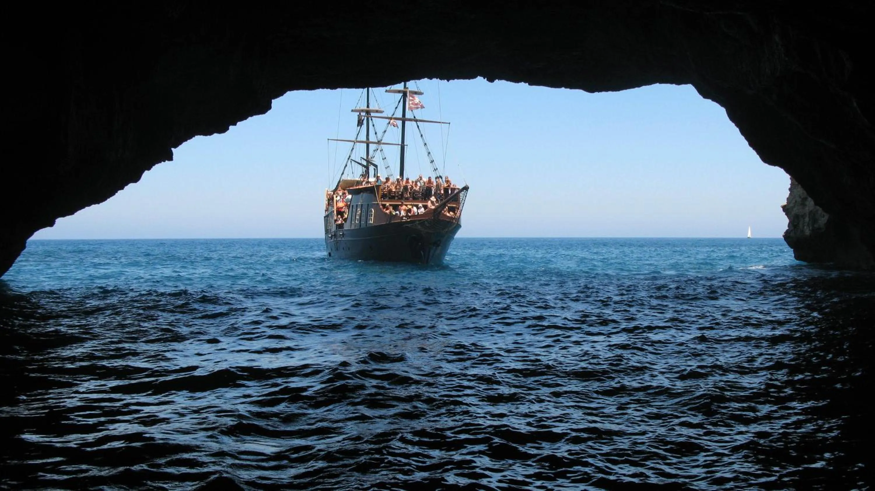 Beach in Babis Hotel