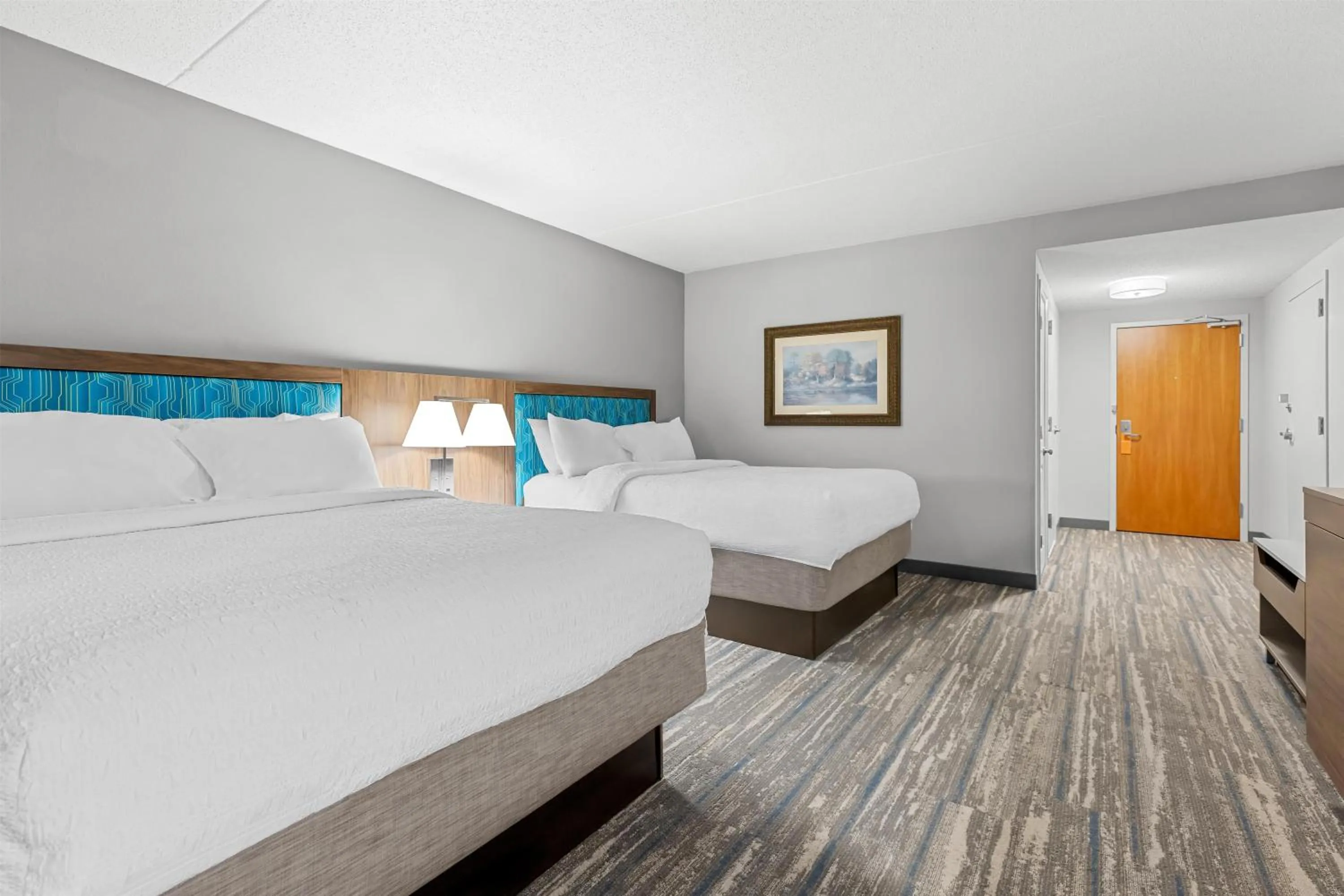 Bed in Hampton Inn Guntersville