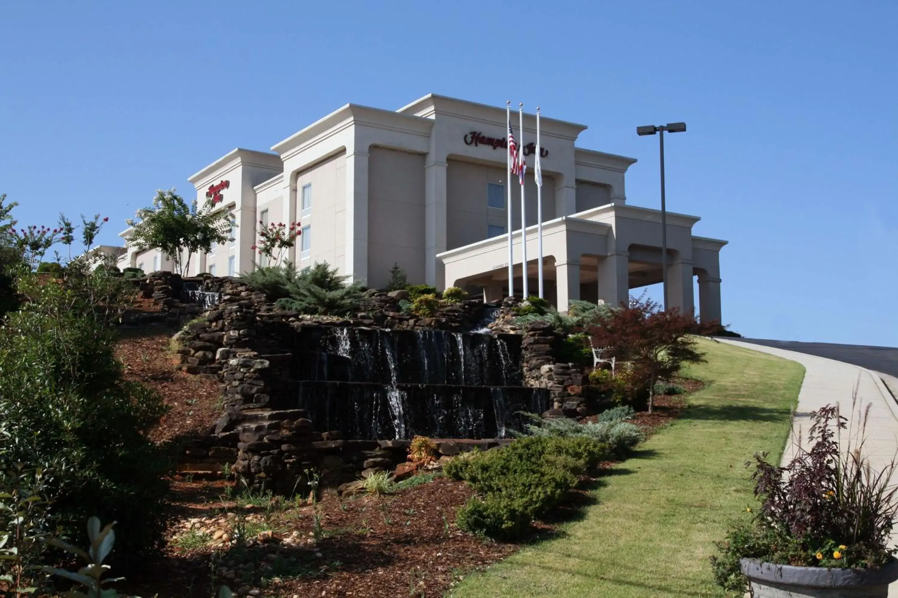 Property building in Hampton Inn Guntersville Property building in Hampton Inn Guntersville