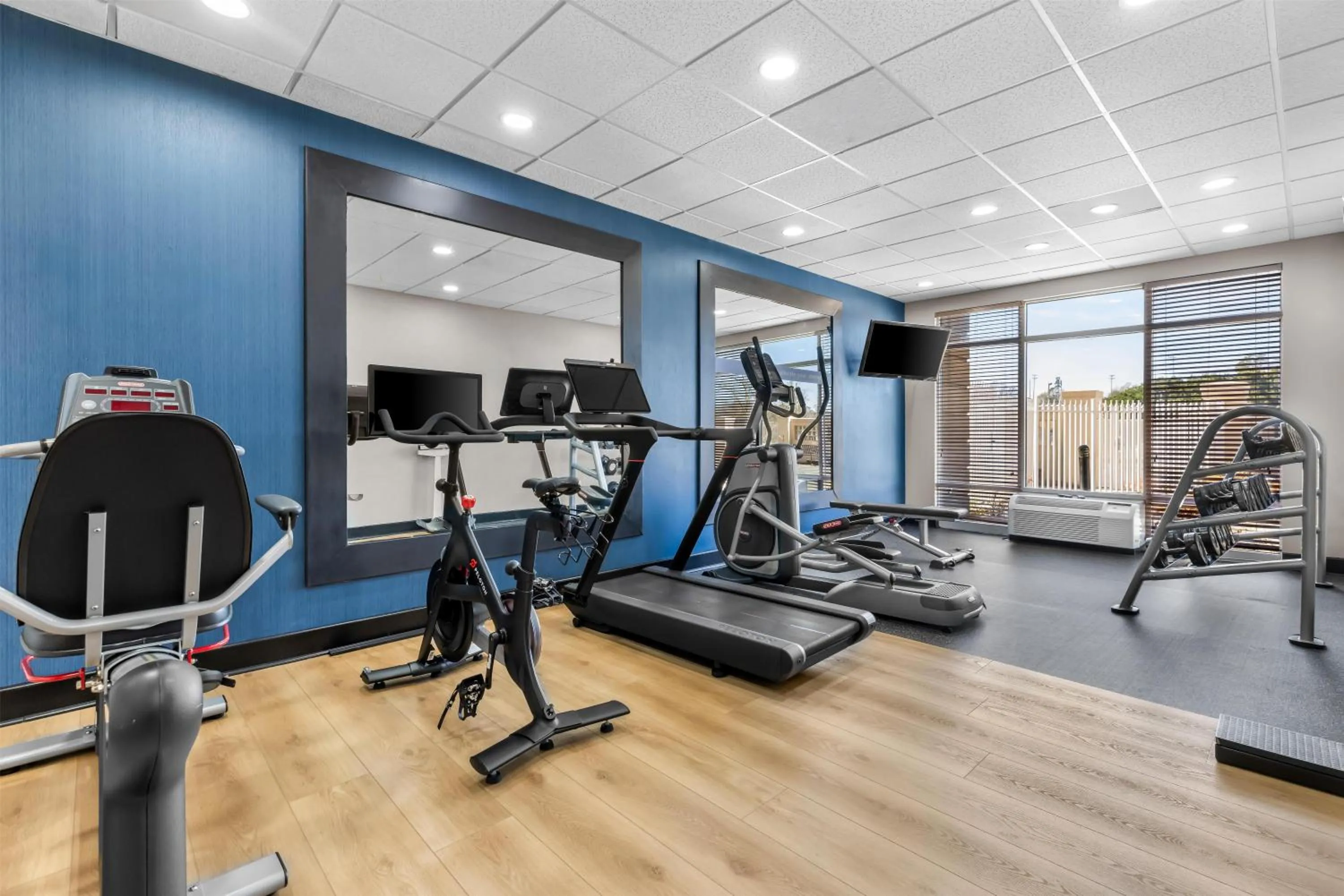 Fitness centre/facilities in Hampton Inn Guntersville