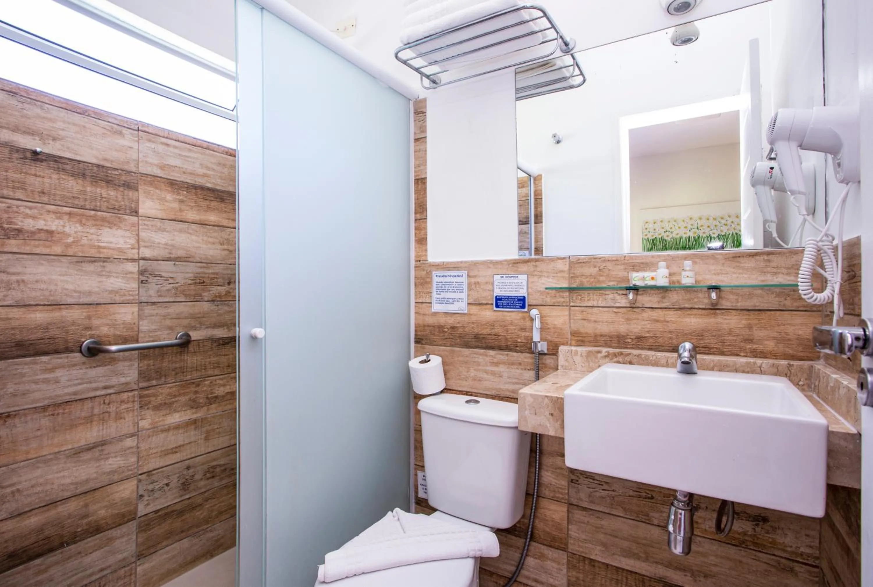 Bathroom in Ciribaí Praia Hotel