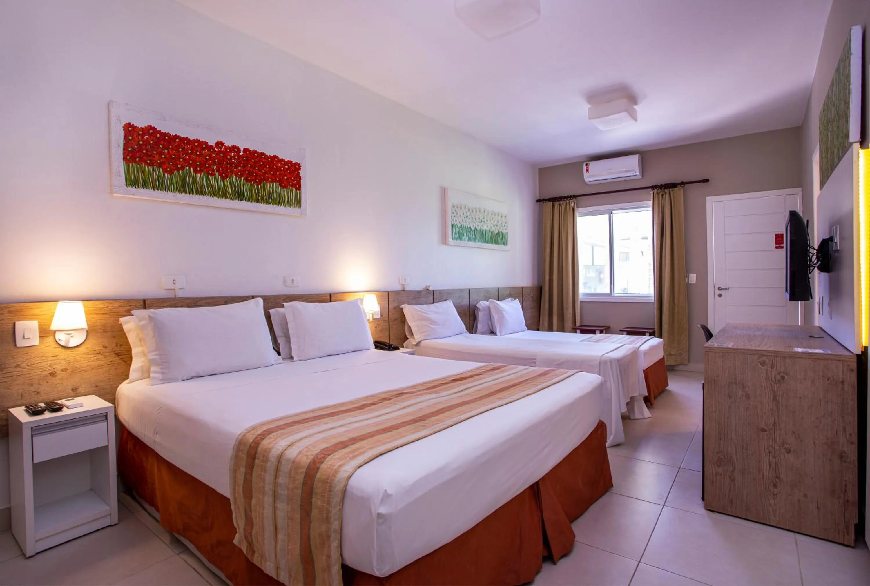 Photo of the whole room, Bed in Ciribaí Praia Hotel
