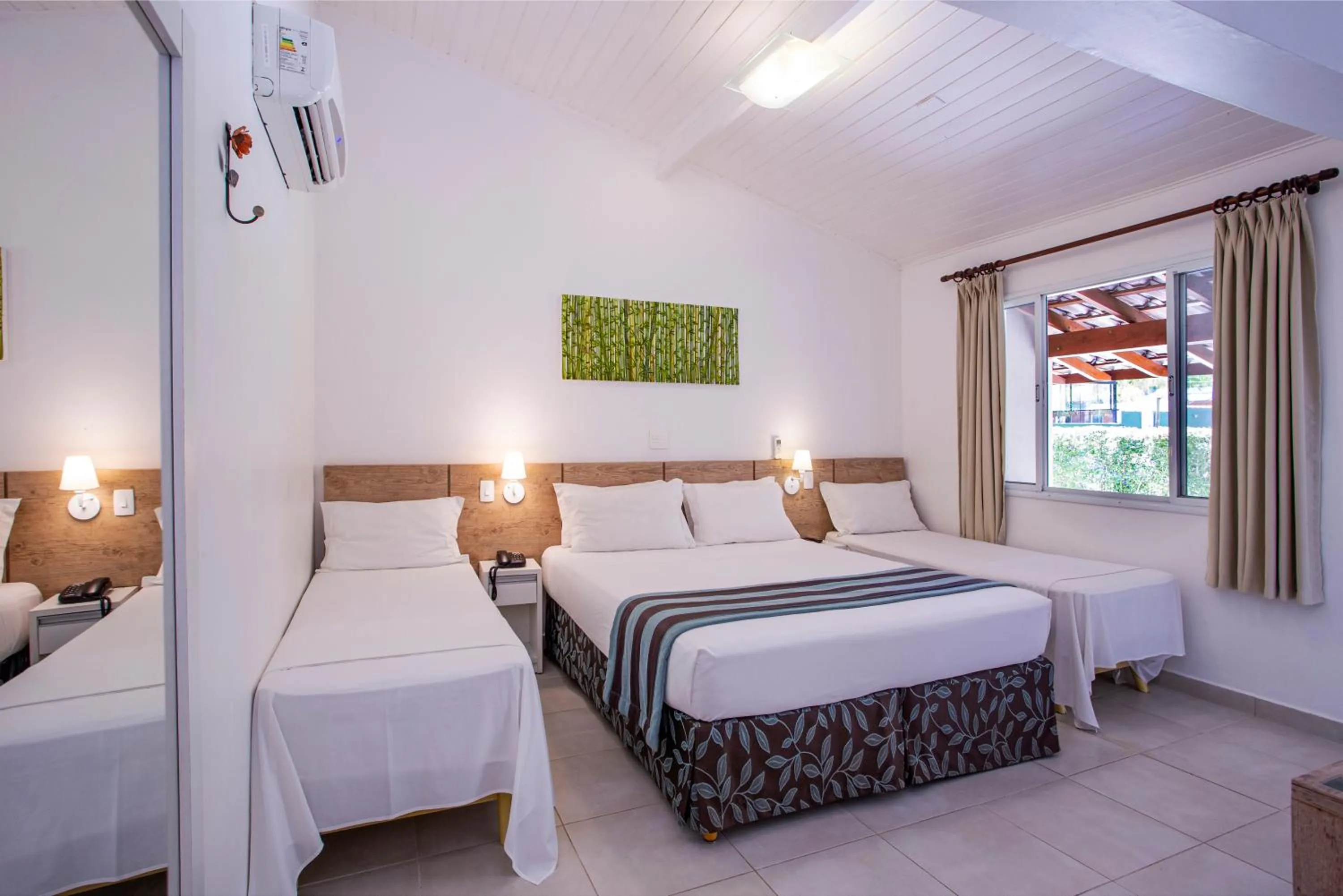 Photo of the whole room, Bed in Ciribaí Praia Hotel