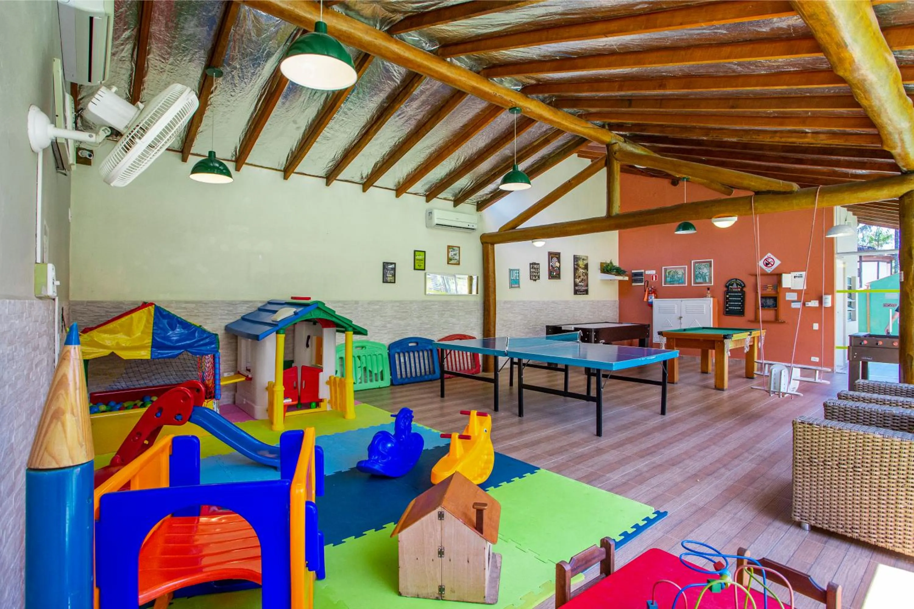 Game Room in Ciribaí Praia Hotel