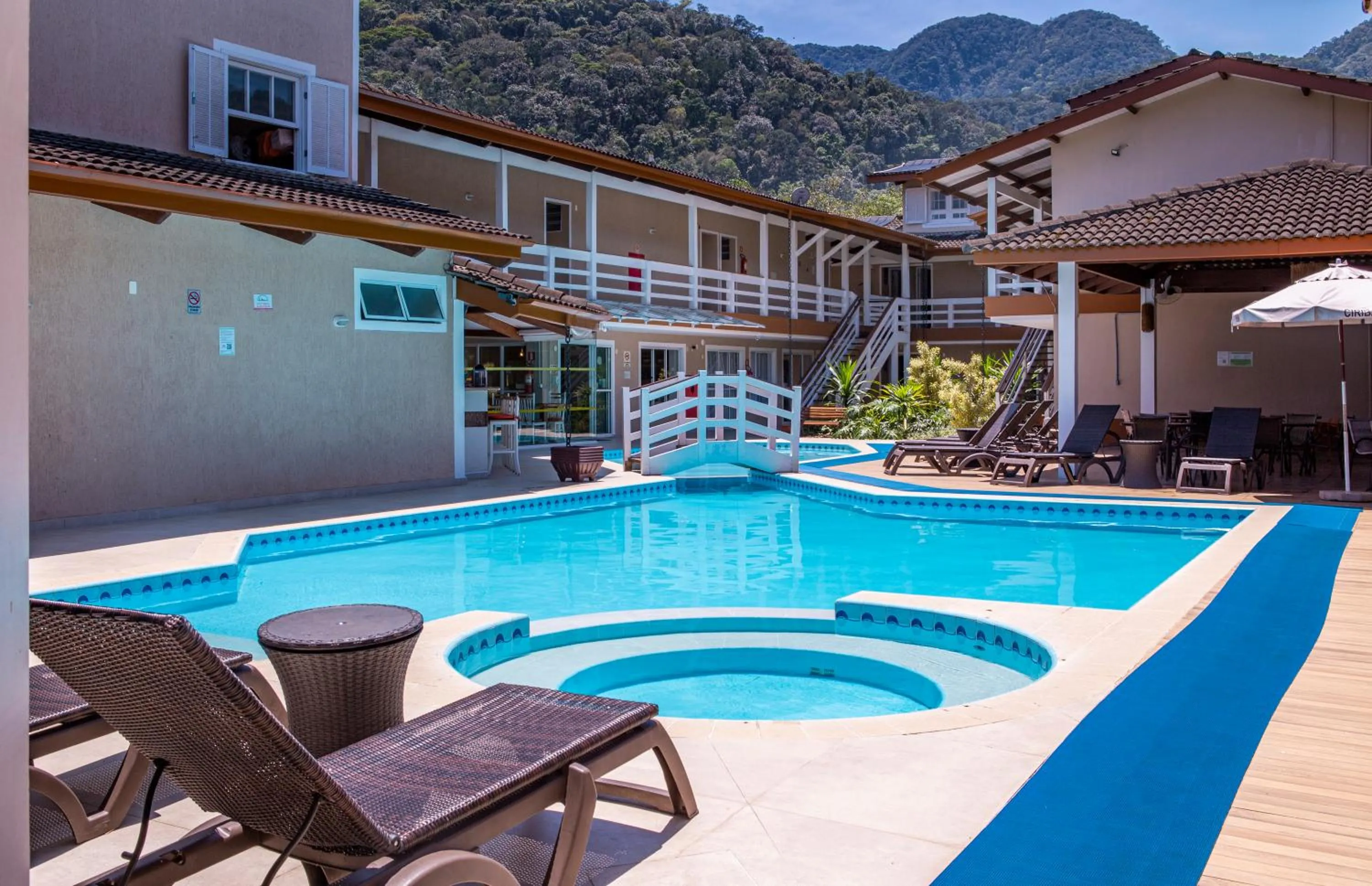 Swimming pool in Ciribaí Praia Hotel
