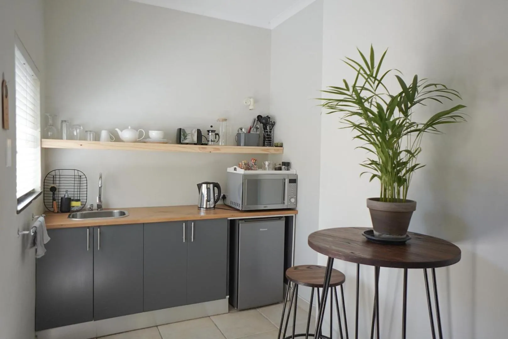 Kitchen or kitchenette in Panzi Garden Suite