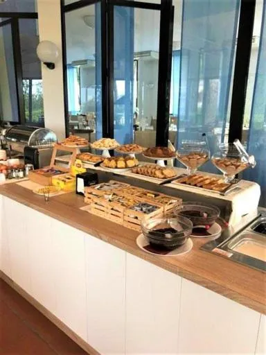 Food and drinks in Hotel King