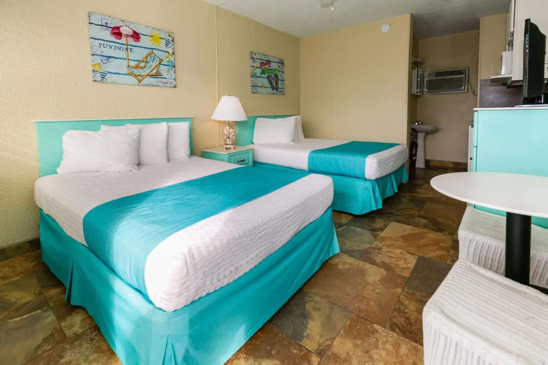 Bed in Aztec Motel Wildwood Crest Beach Bed in Aztec Motel Wildwood Crest Beach