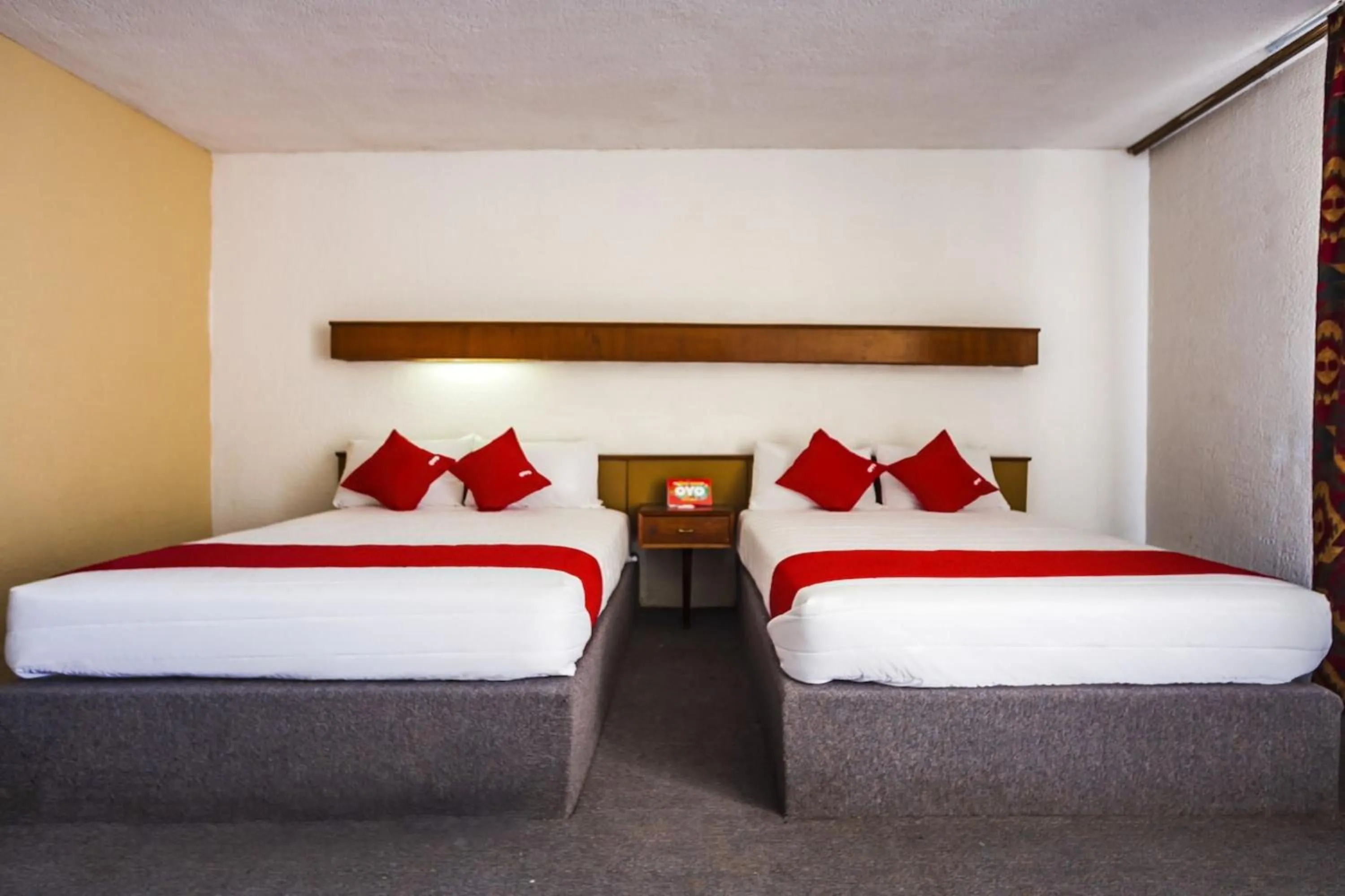 Bedroom, Bed in OYO Hotel Oasis, Matehuala