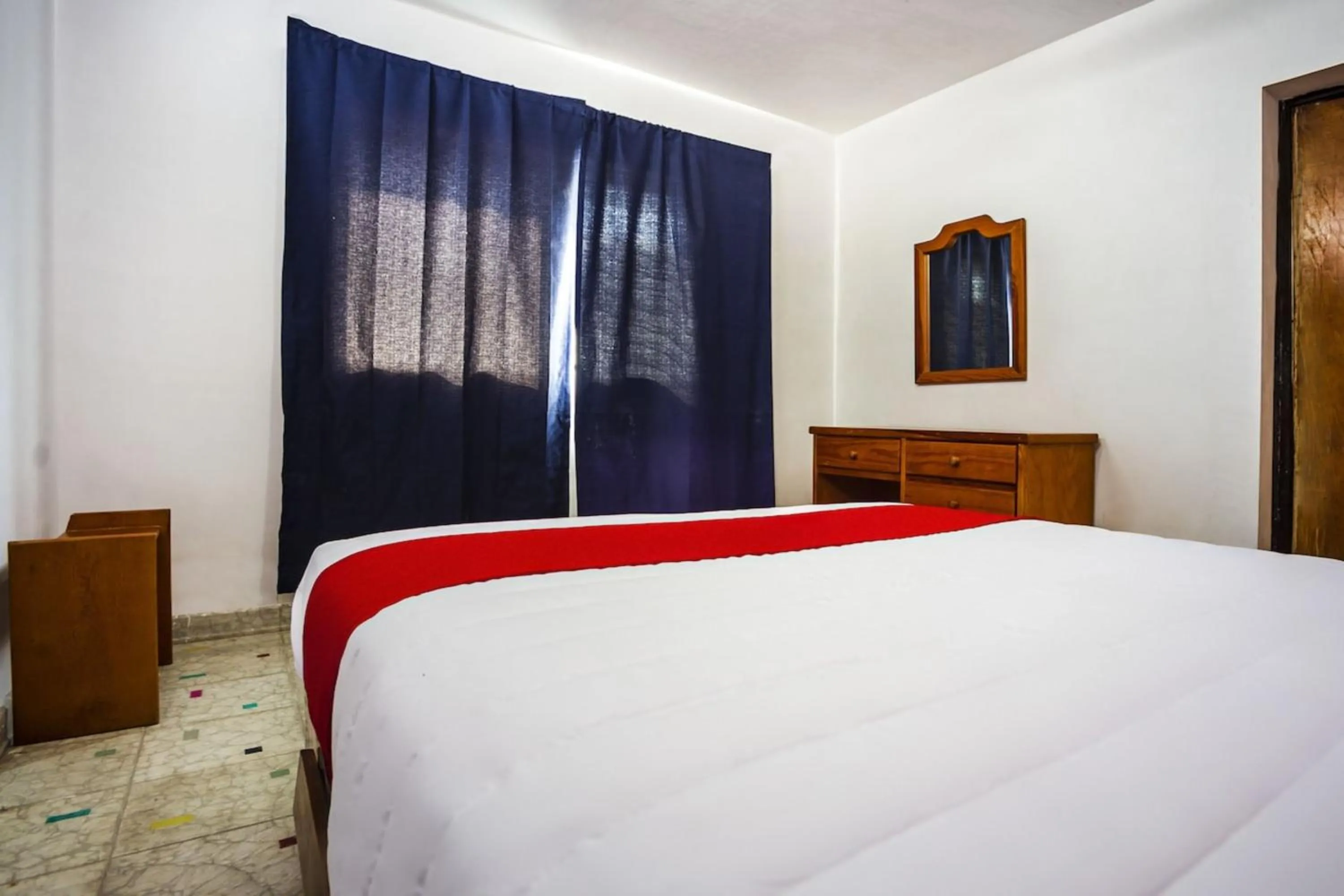 Bedroom, Bed in OYO Hotel Oasis, Matehuala