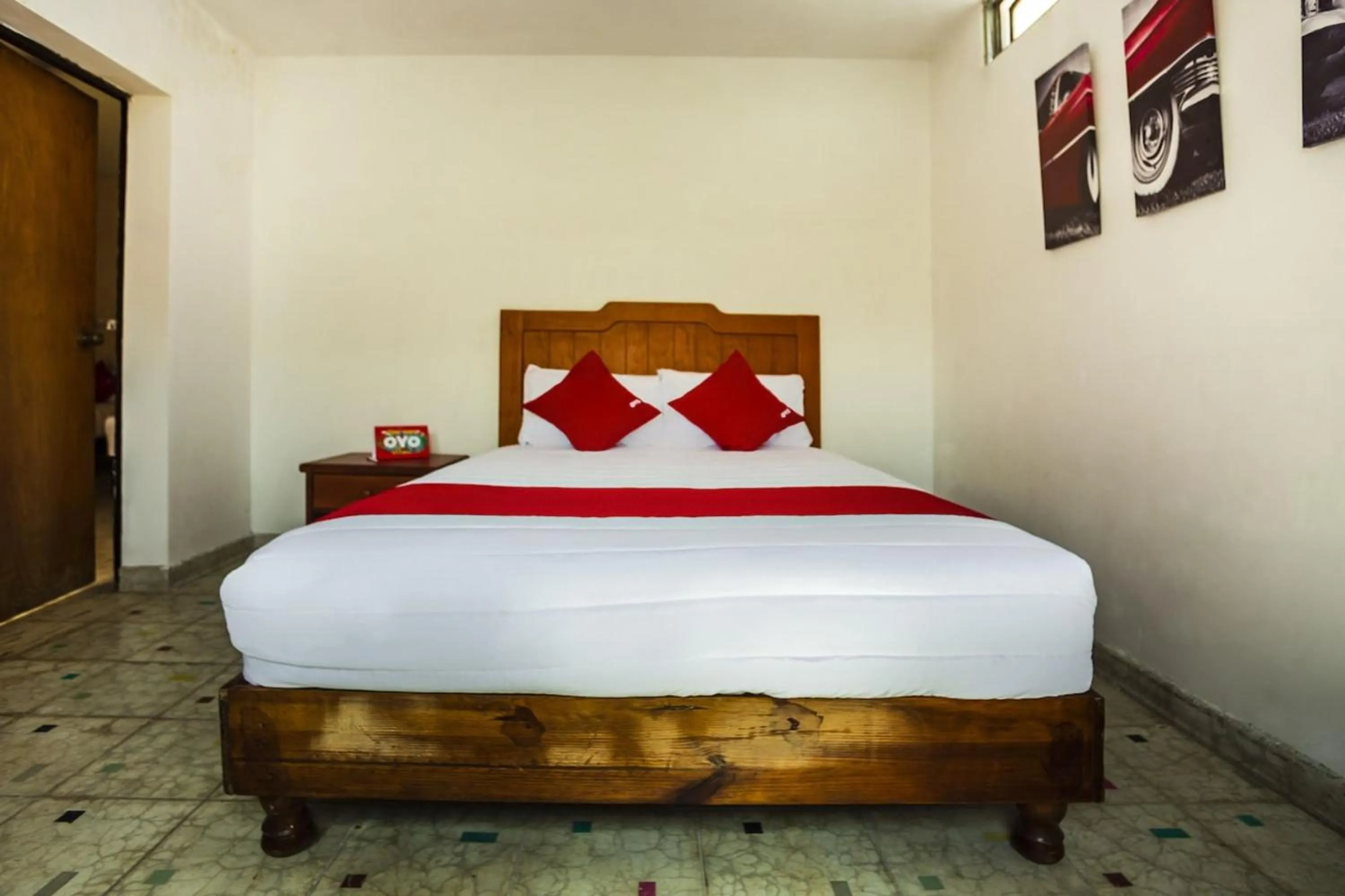 Bedroom, Bed in OYO Hotel Oasis, Matehuala
