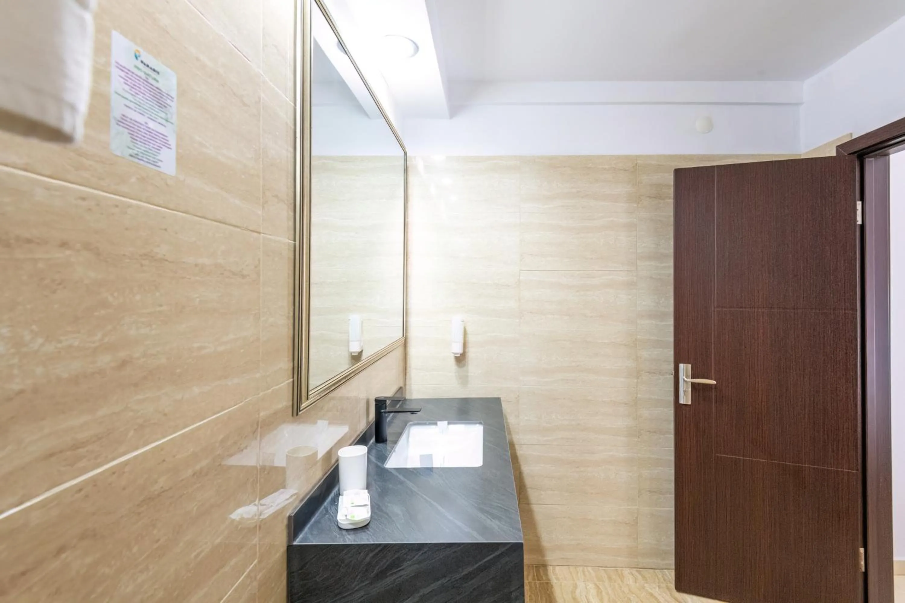 Bathroom in Hotel Recif