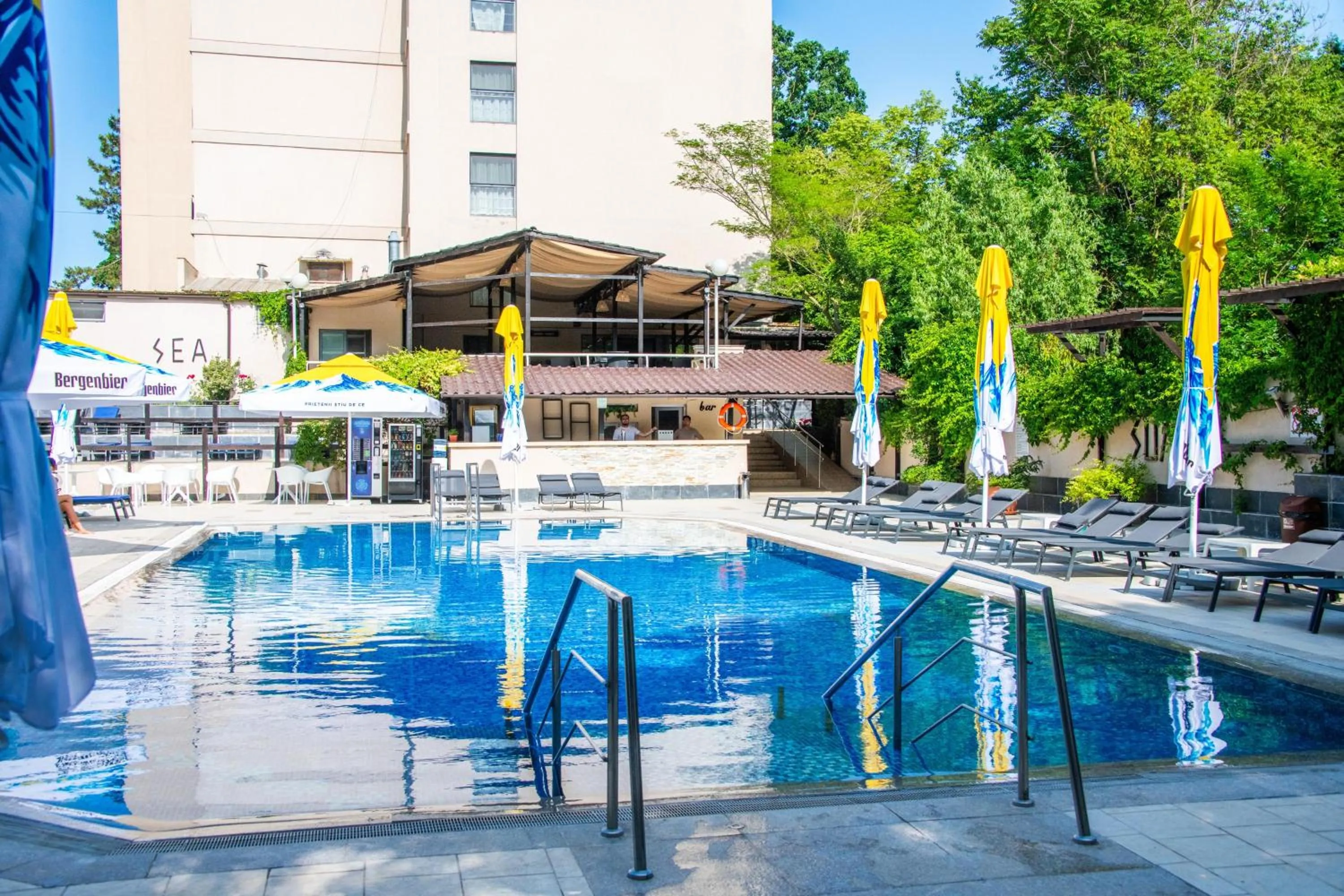 Property building in Hotel Recif