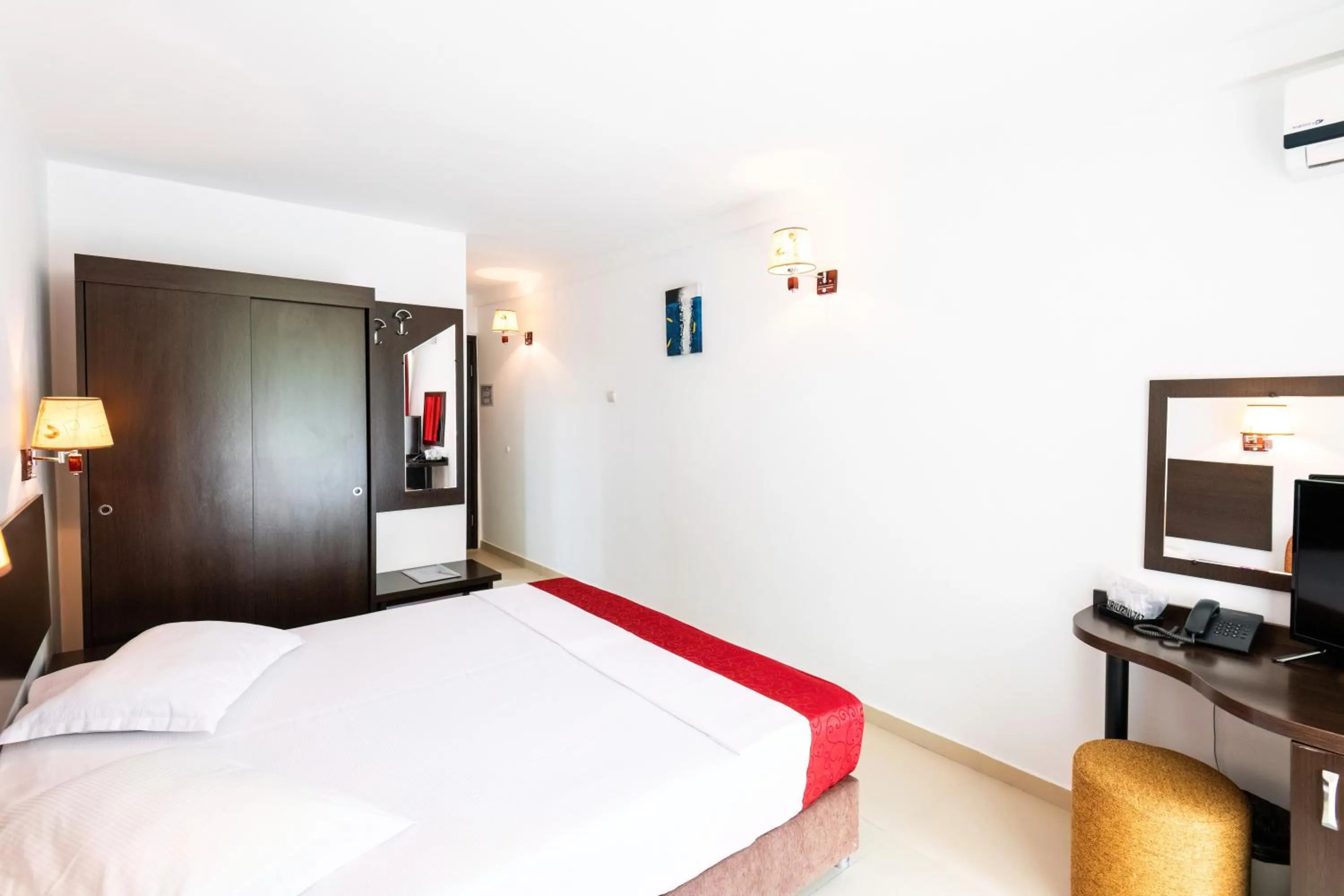 Bed in Hotel Recif