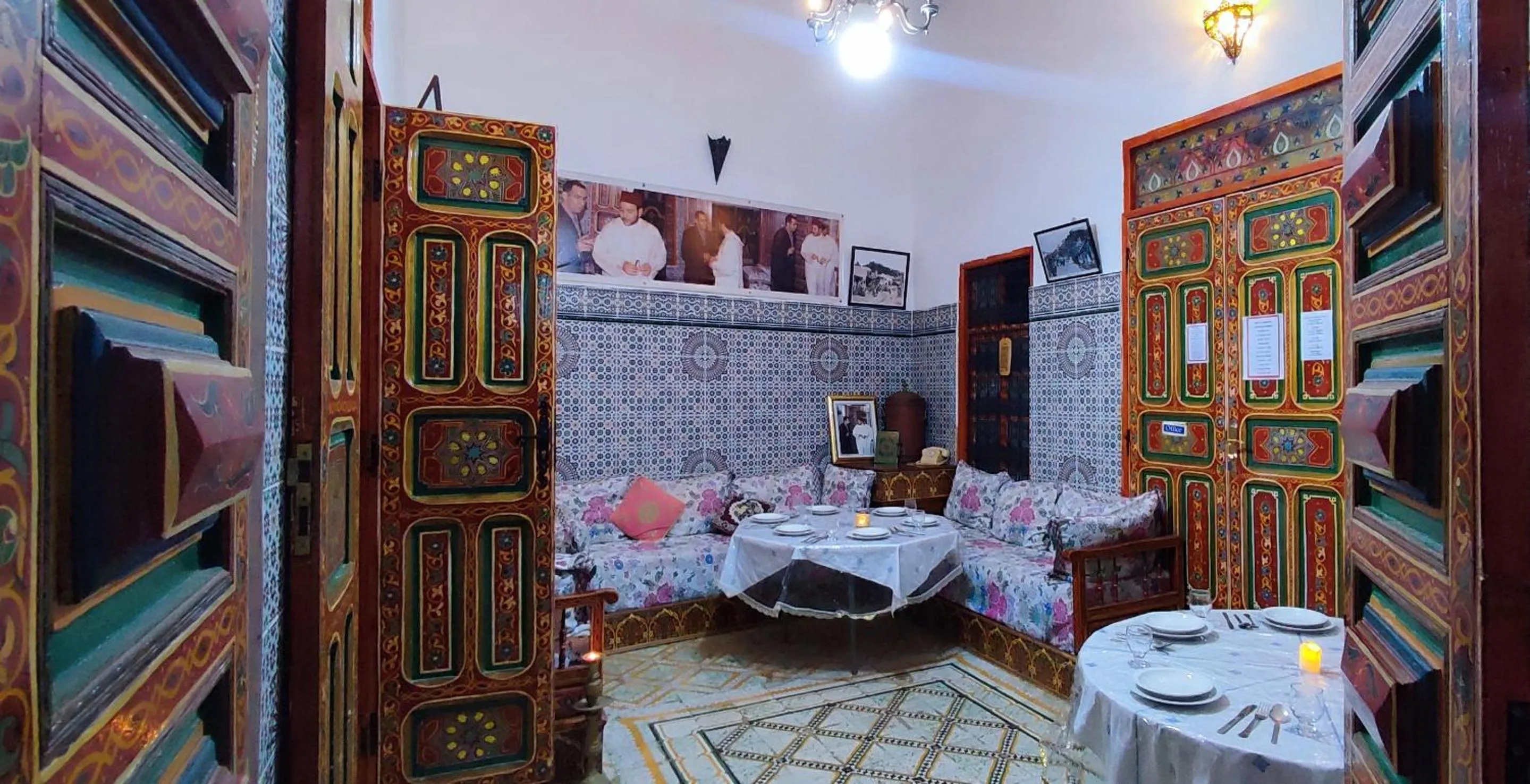 Restaurant/places to eat in Al Andaloussiya Diyafa