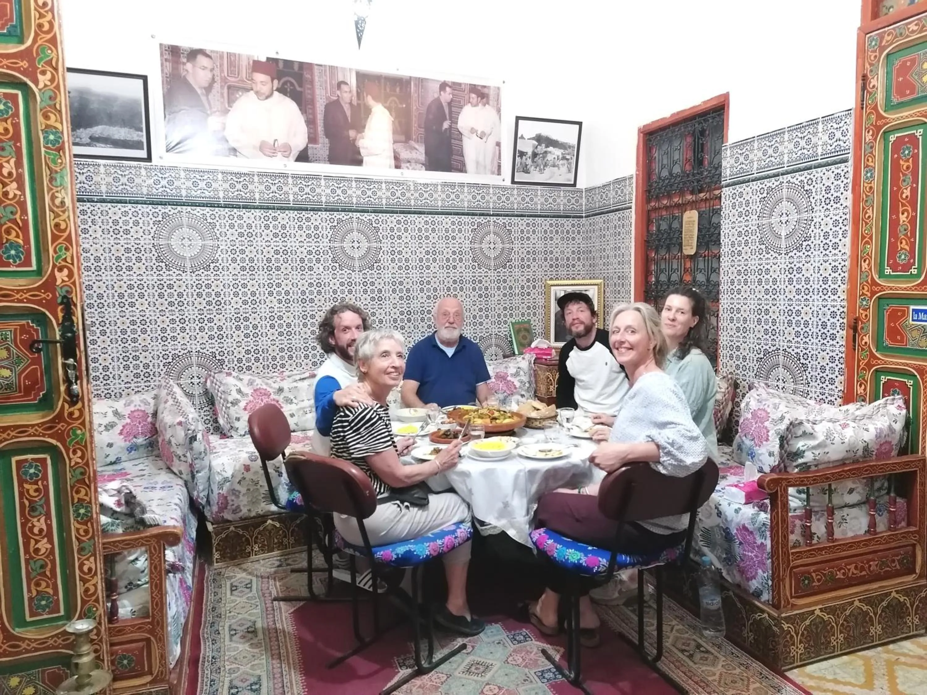 Restaurant/places to eat in Al Andaloussiya Diyafa