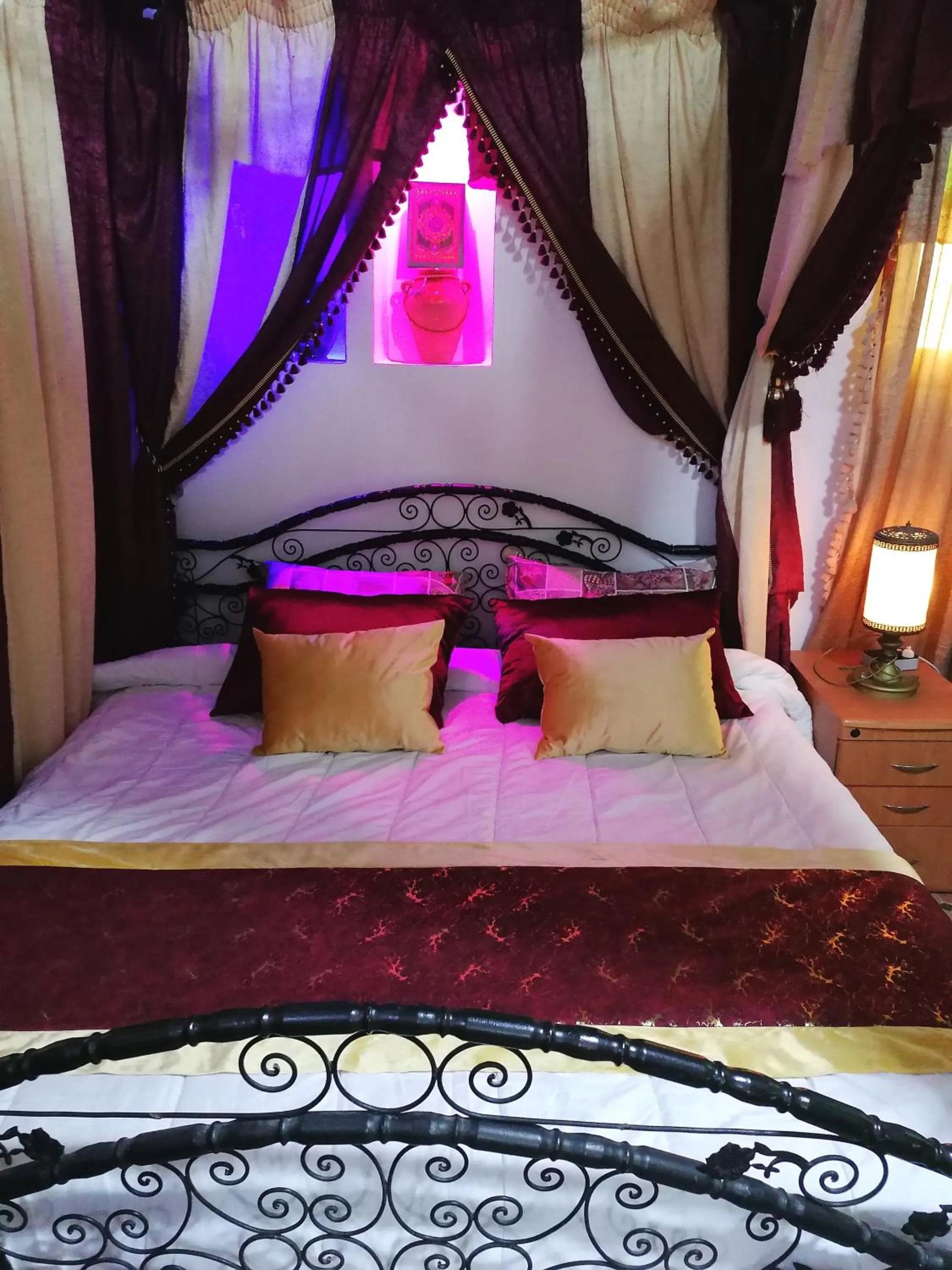 Bed in Al Andaloussiya Diyafa
