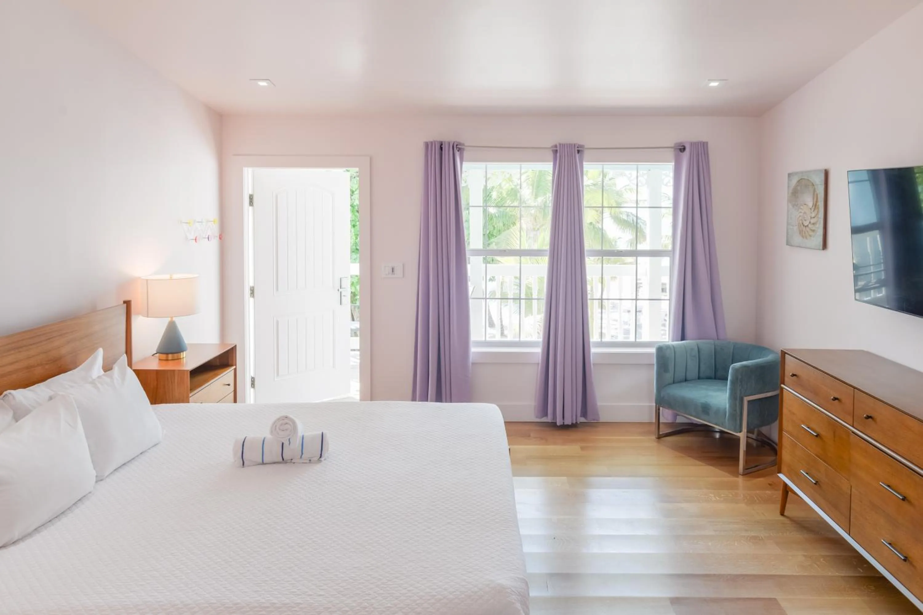 Bedroom, Bed in Lime Tree Bay Resort