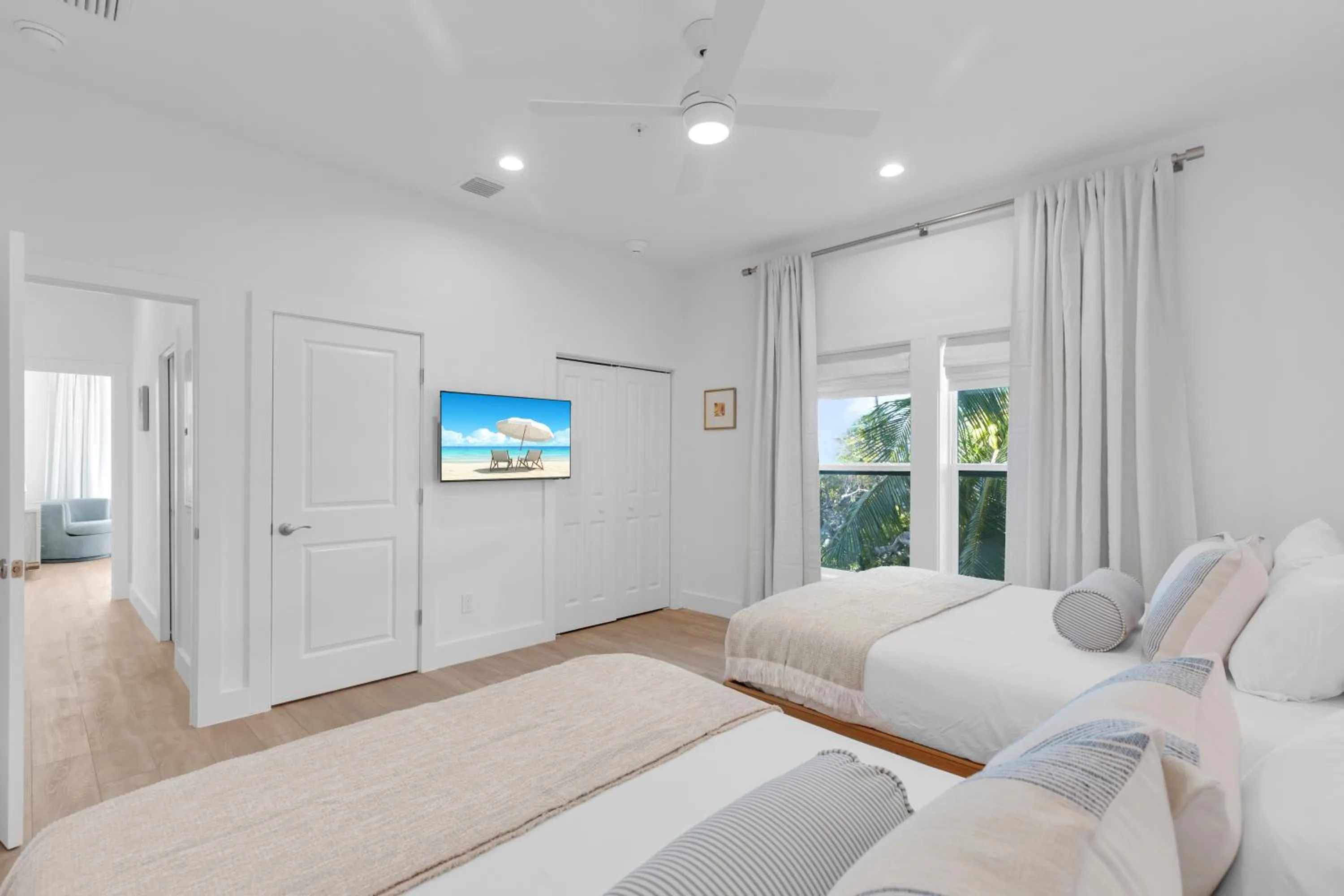 Bedroom, Bed in Lime Tree Bay Resort