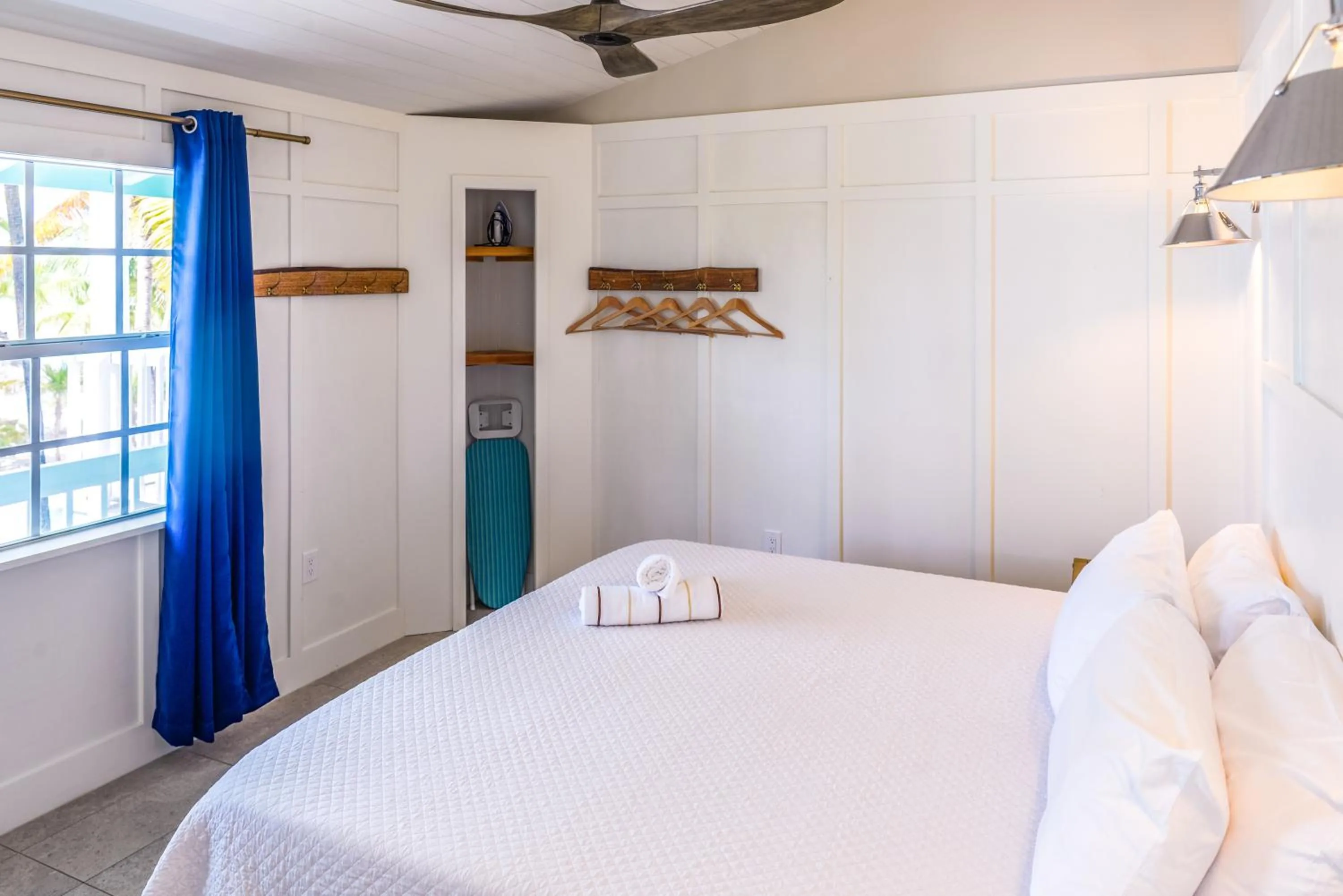 Bedroom, Bed in Lime Tree Bay Resort